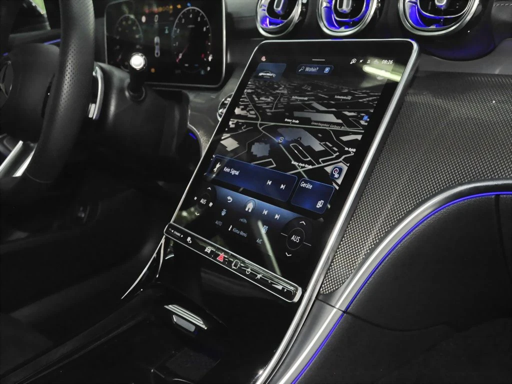 Mercedes-Benz-CLE 200-image-9