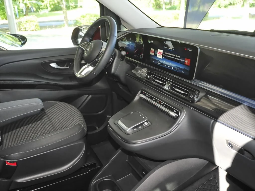 Mercedes-Benz-V-Klasse 220 d-image-9