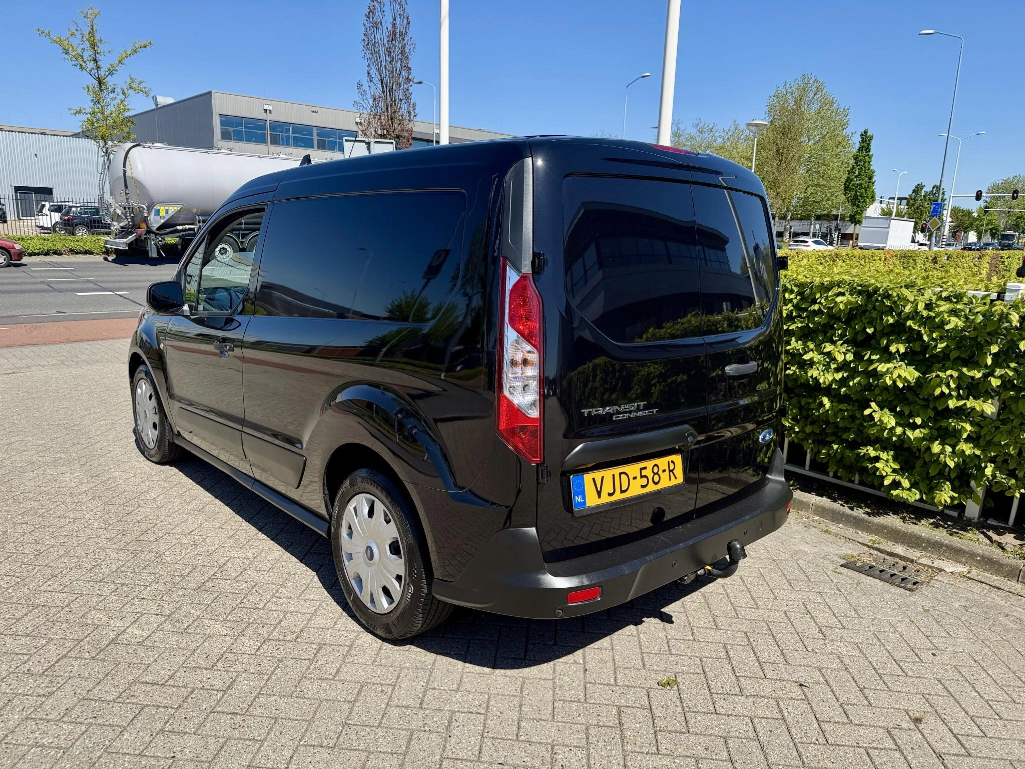 Ford-Transit Connect-image-2