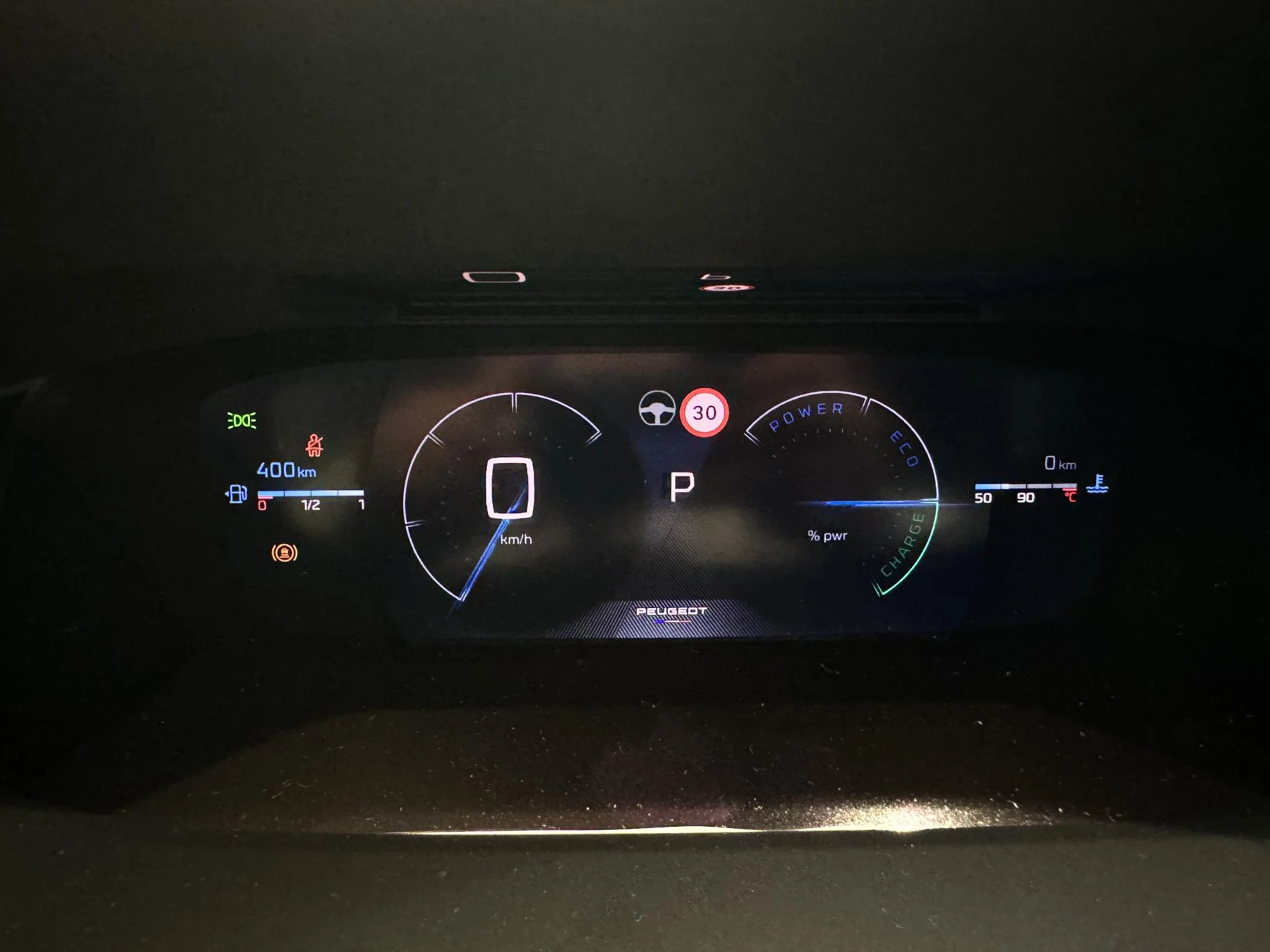 Peugeot-208-image-24