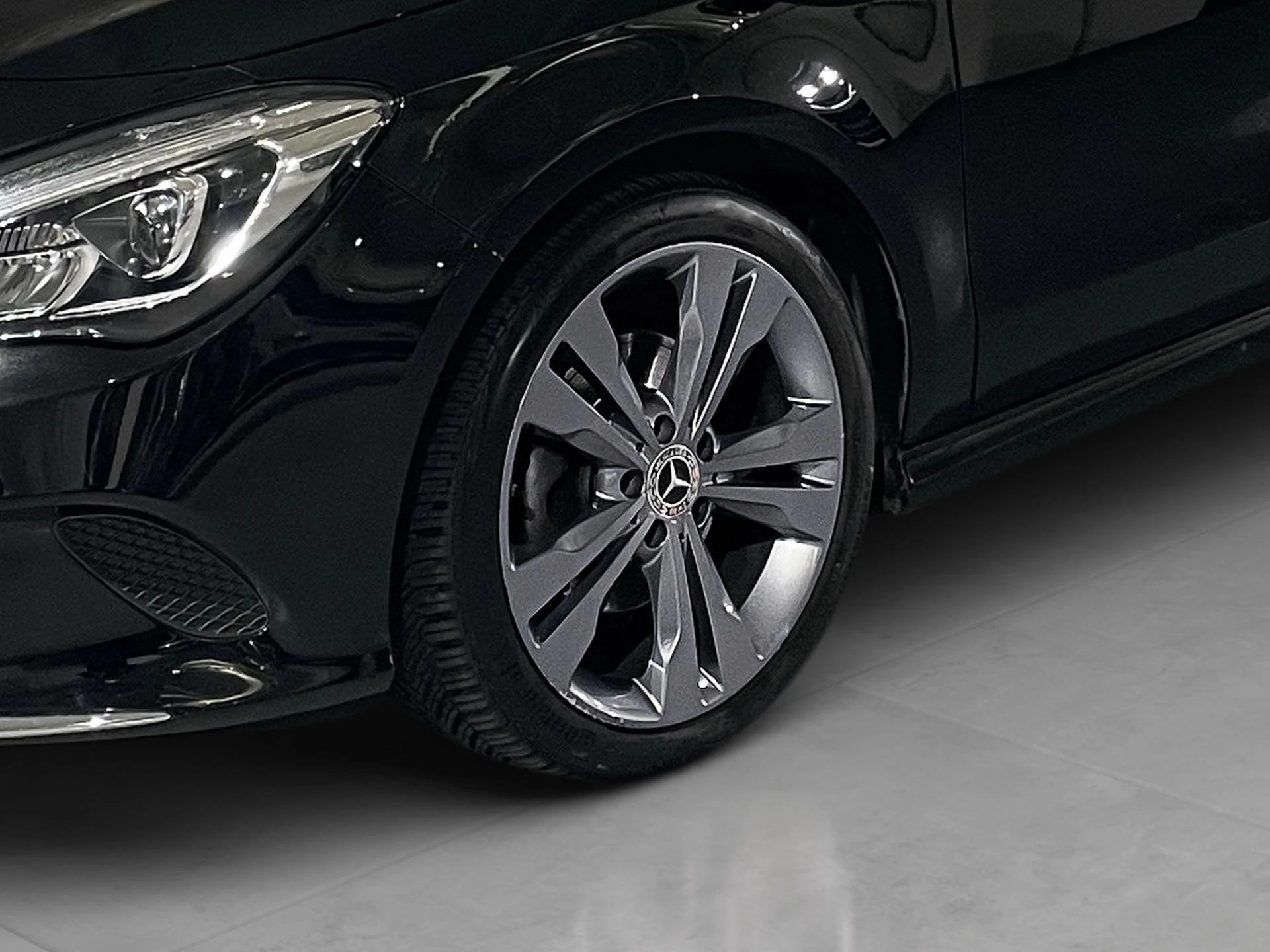 Mercedes-Benz-CLA-image-19