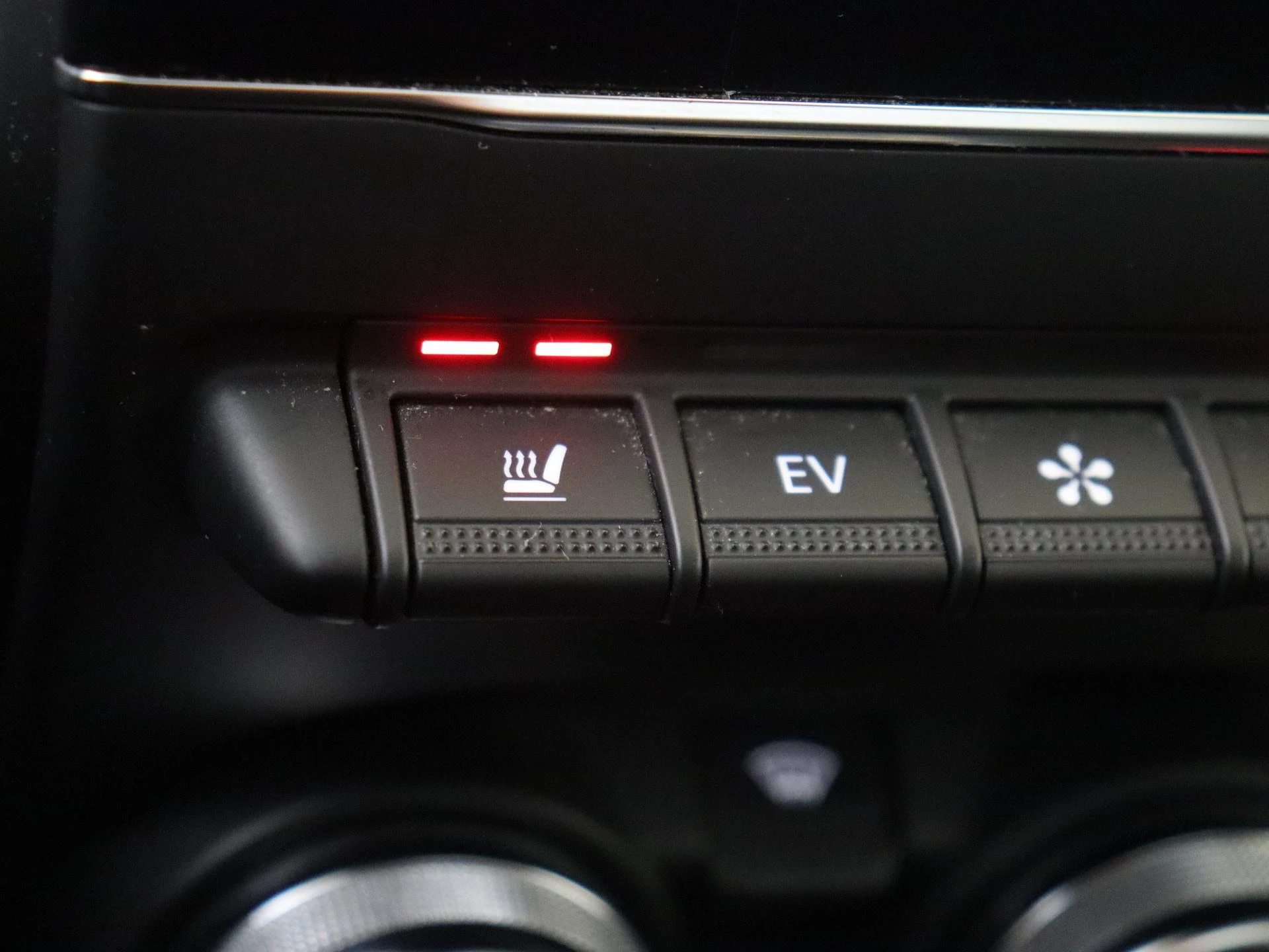 Renault Captur 1.6 E-Tech Plug-in Hybrid 160 Initiale Paris