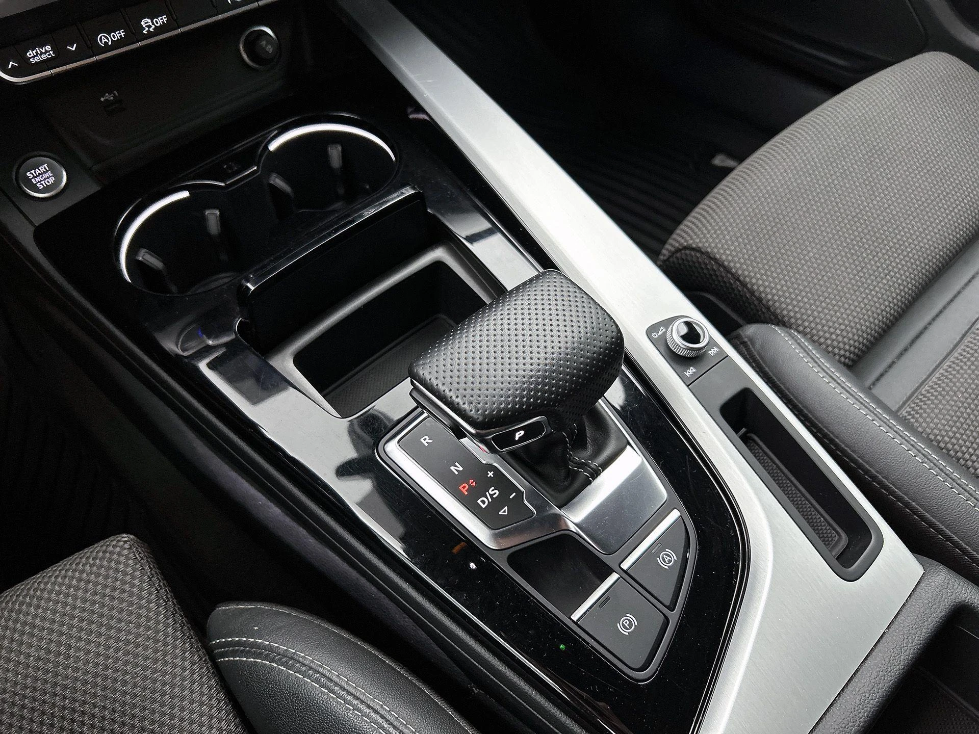 Audi A4 Avant 40 TFSI quattro S edition Competition