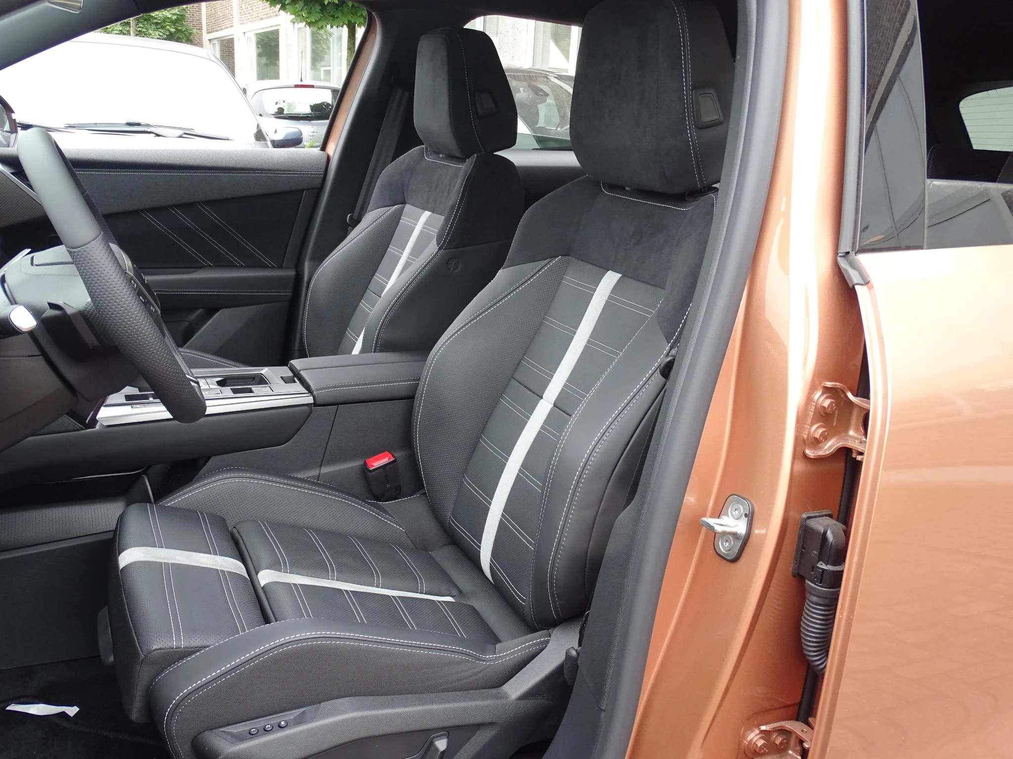 Opel-Grandland-image-11