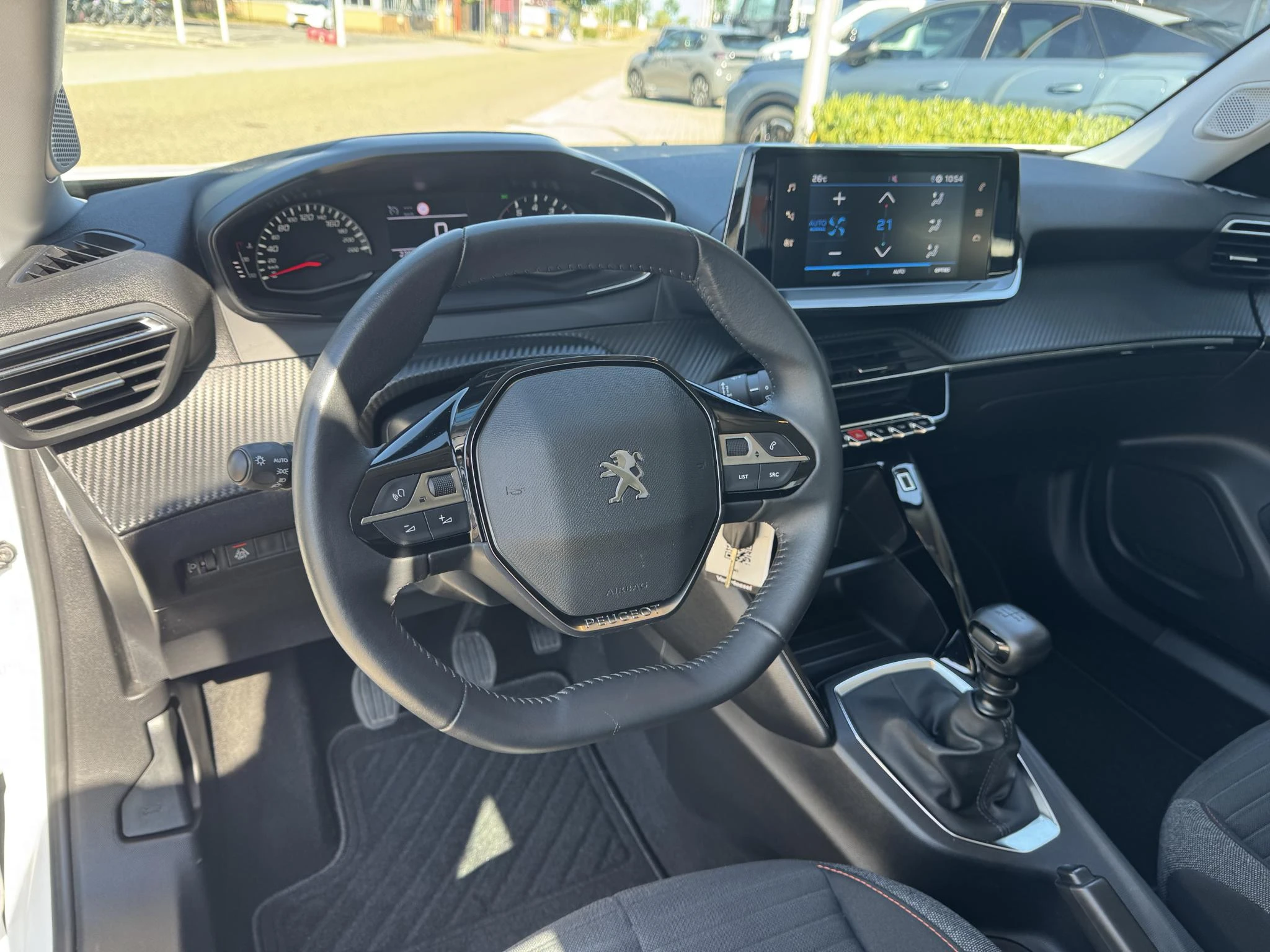 Peugeot-2008-image-17