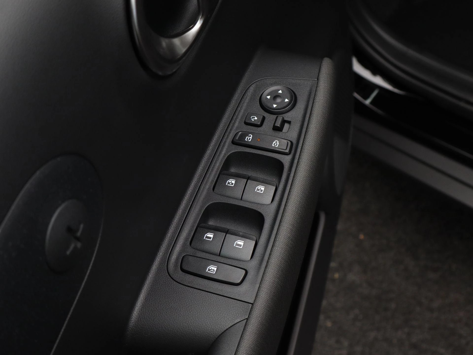 Hyundai-Inster-image-24