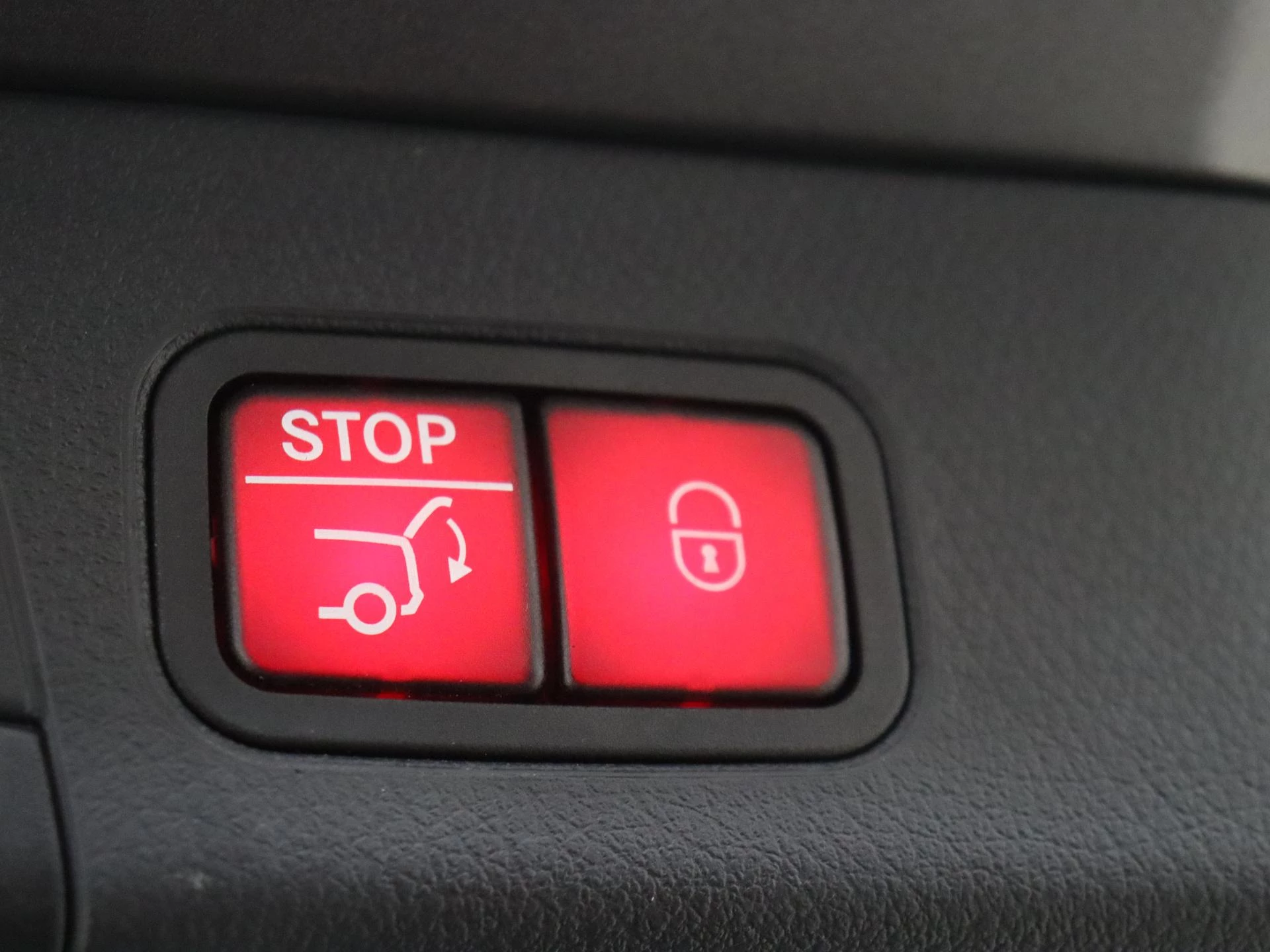 Mercedes-Benz-B-Klasse-image-33