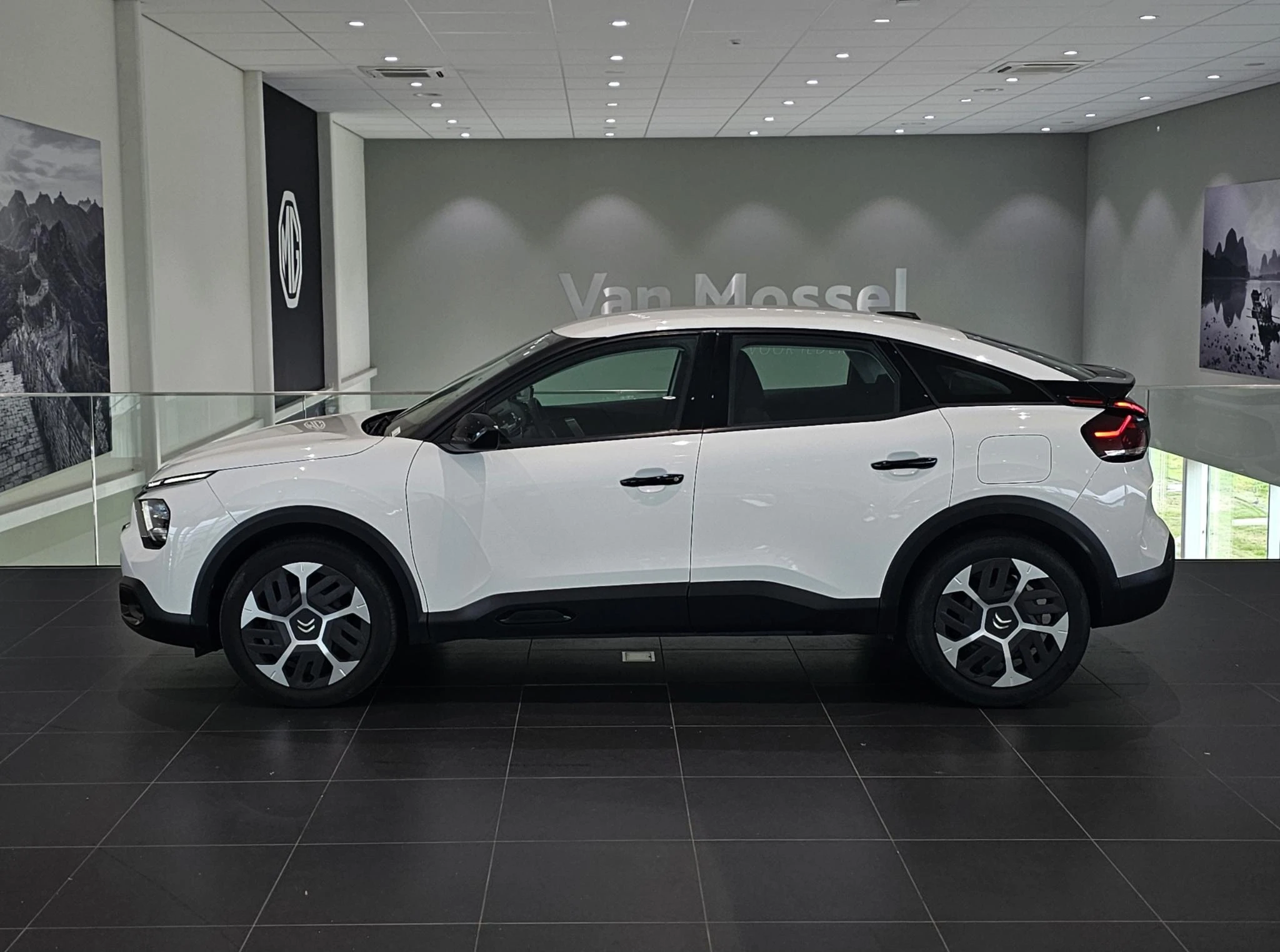 Citroën-C4-image-1