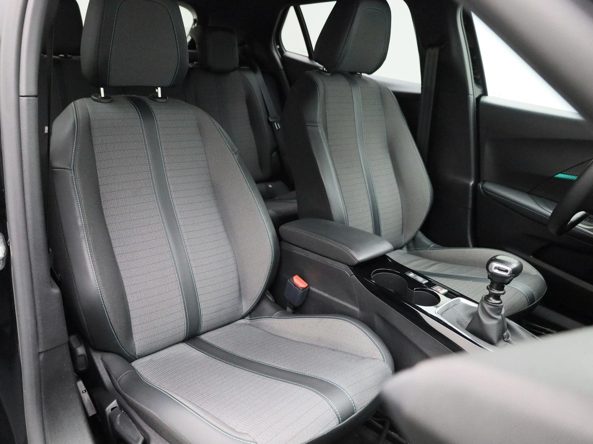 Peugeot-2008-image-31