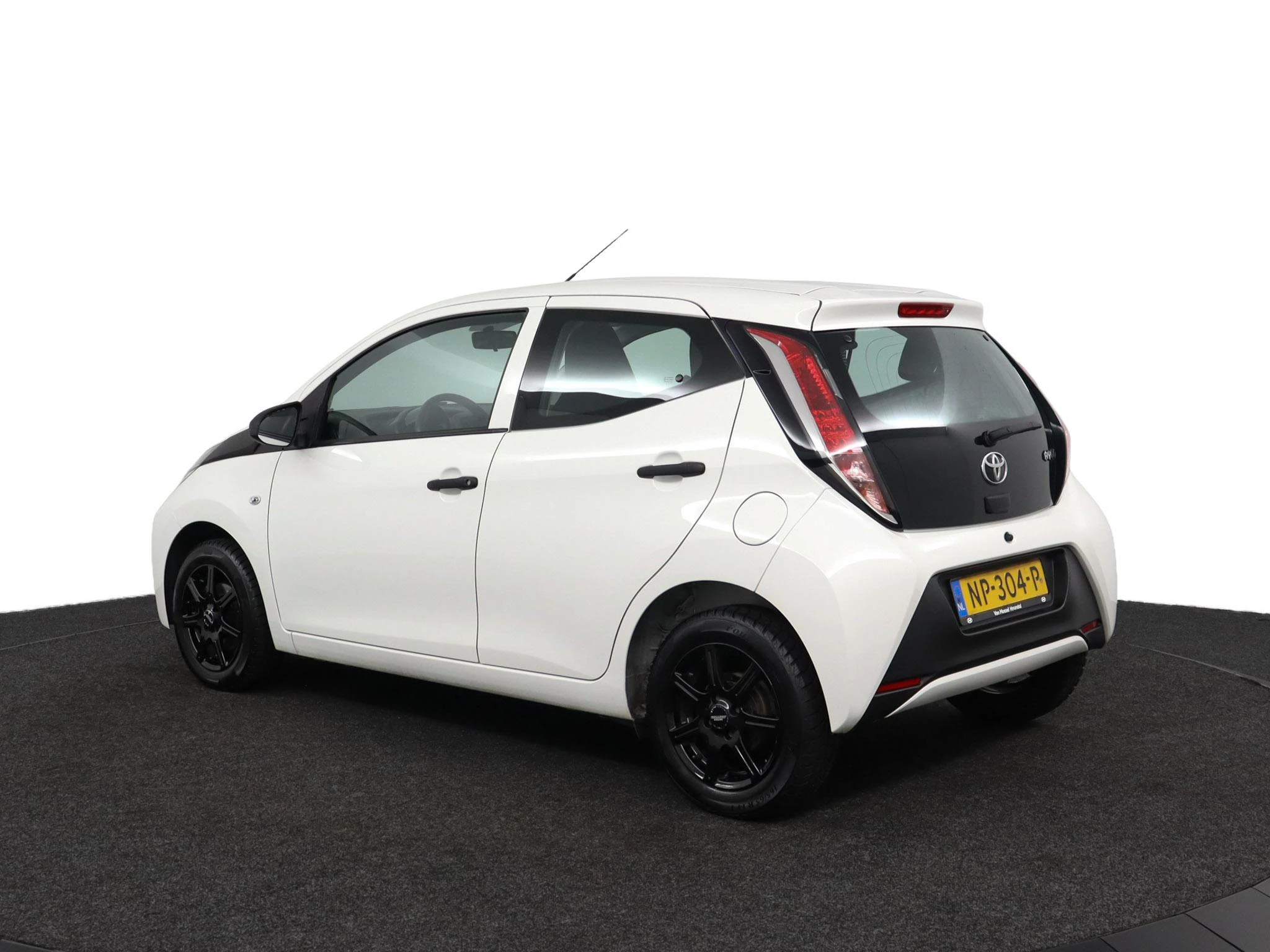 Toyota Aygo 1.0 VVT-i x-now |