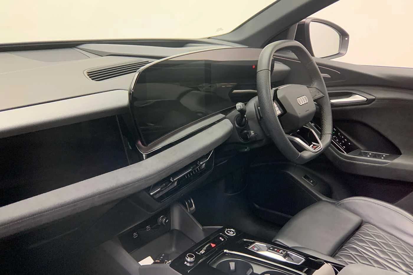 Audi-Q6 e-tron-image-11