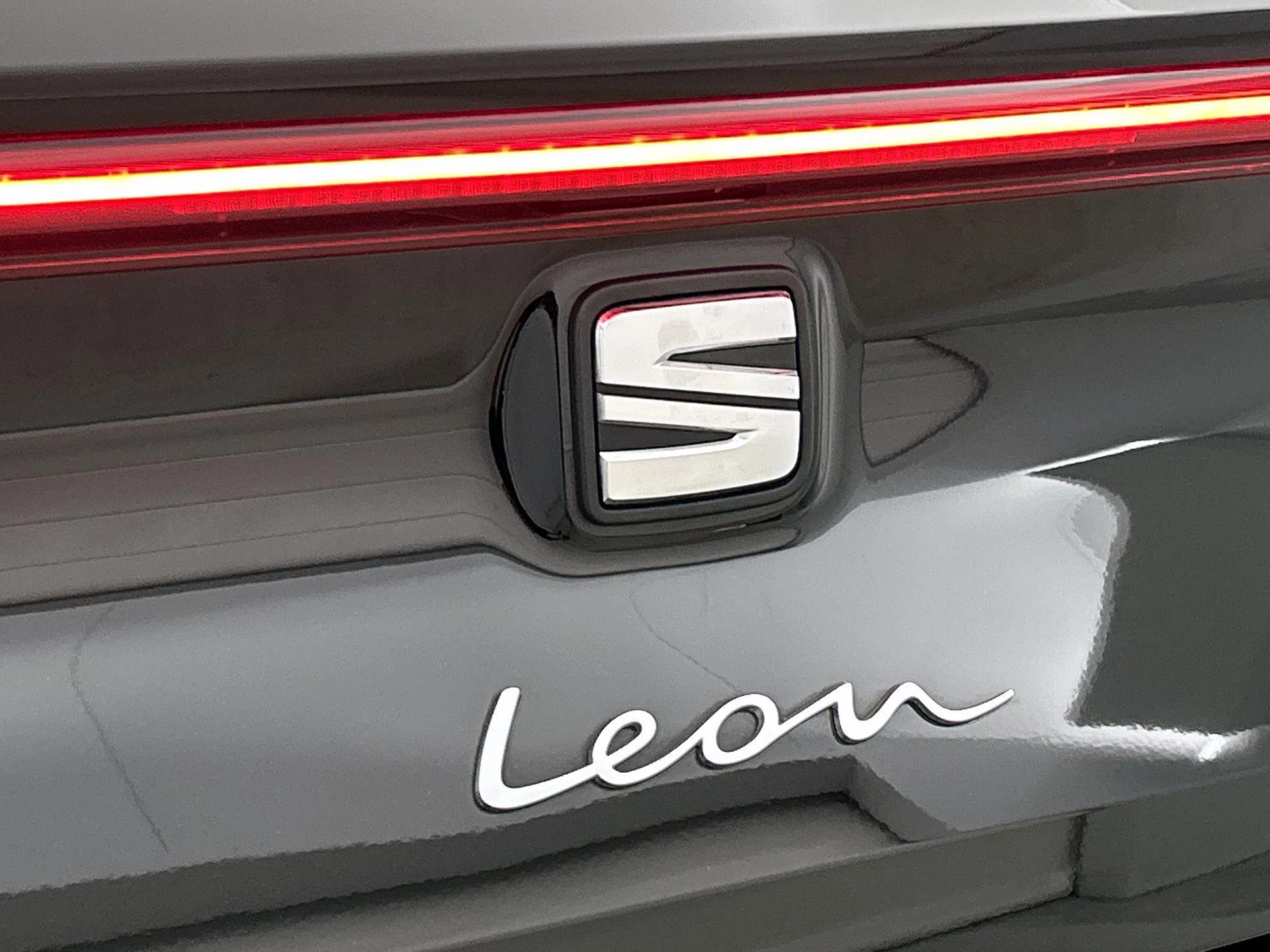 SEAT Leon Sportstourer 1.4 TSI eHybrid PHEV FR Business Intense