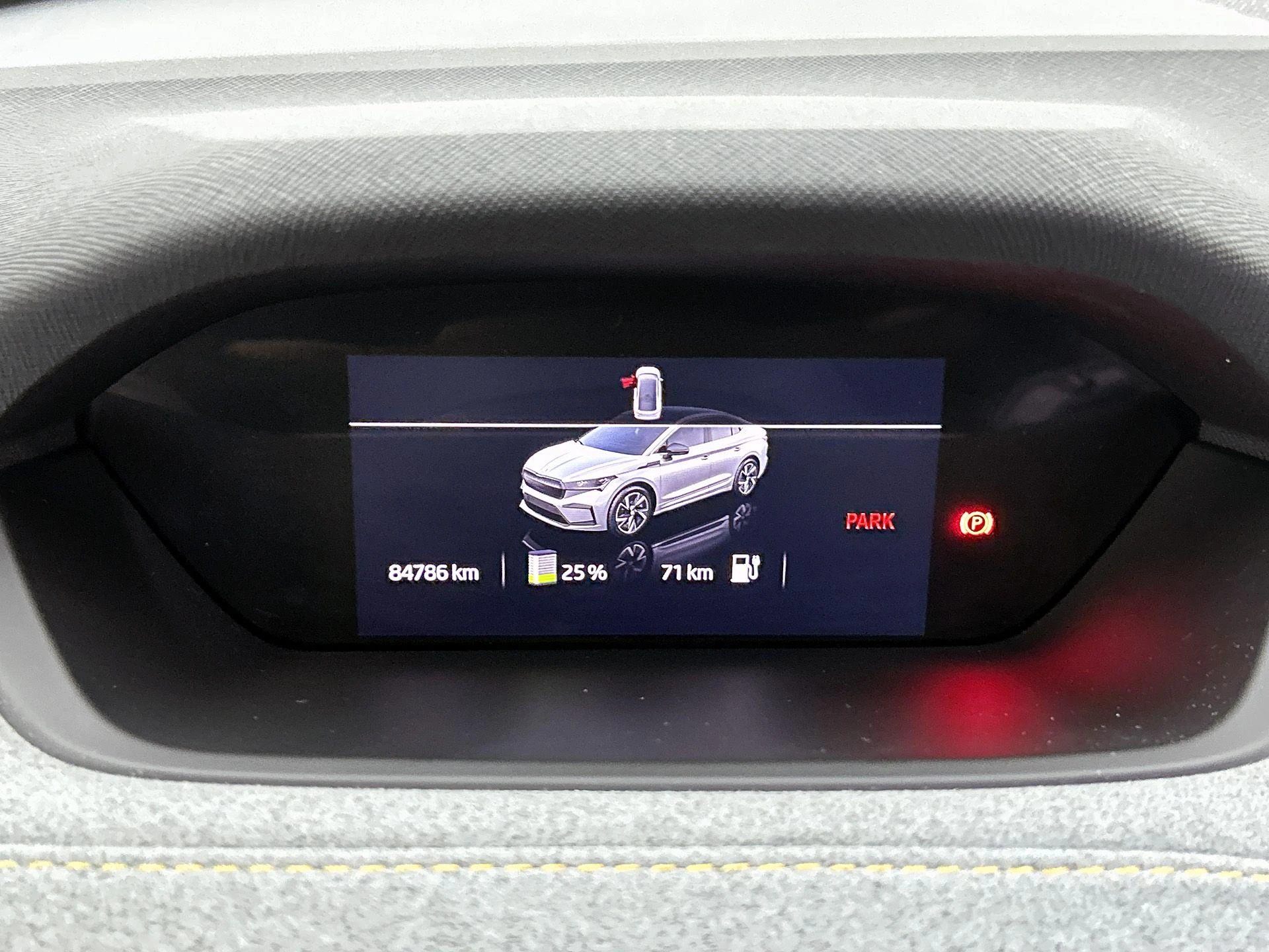 Škoda-Enyaq iV-image-17
