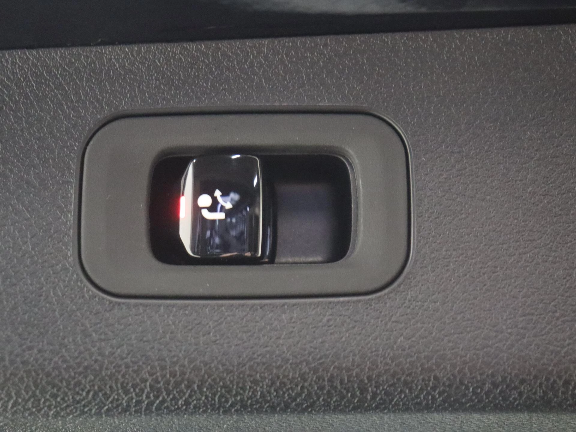 Mercedes-Benz-E-Klasse-image-41