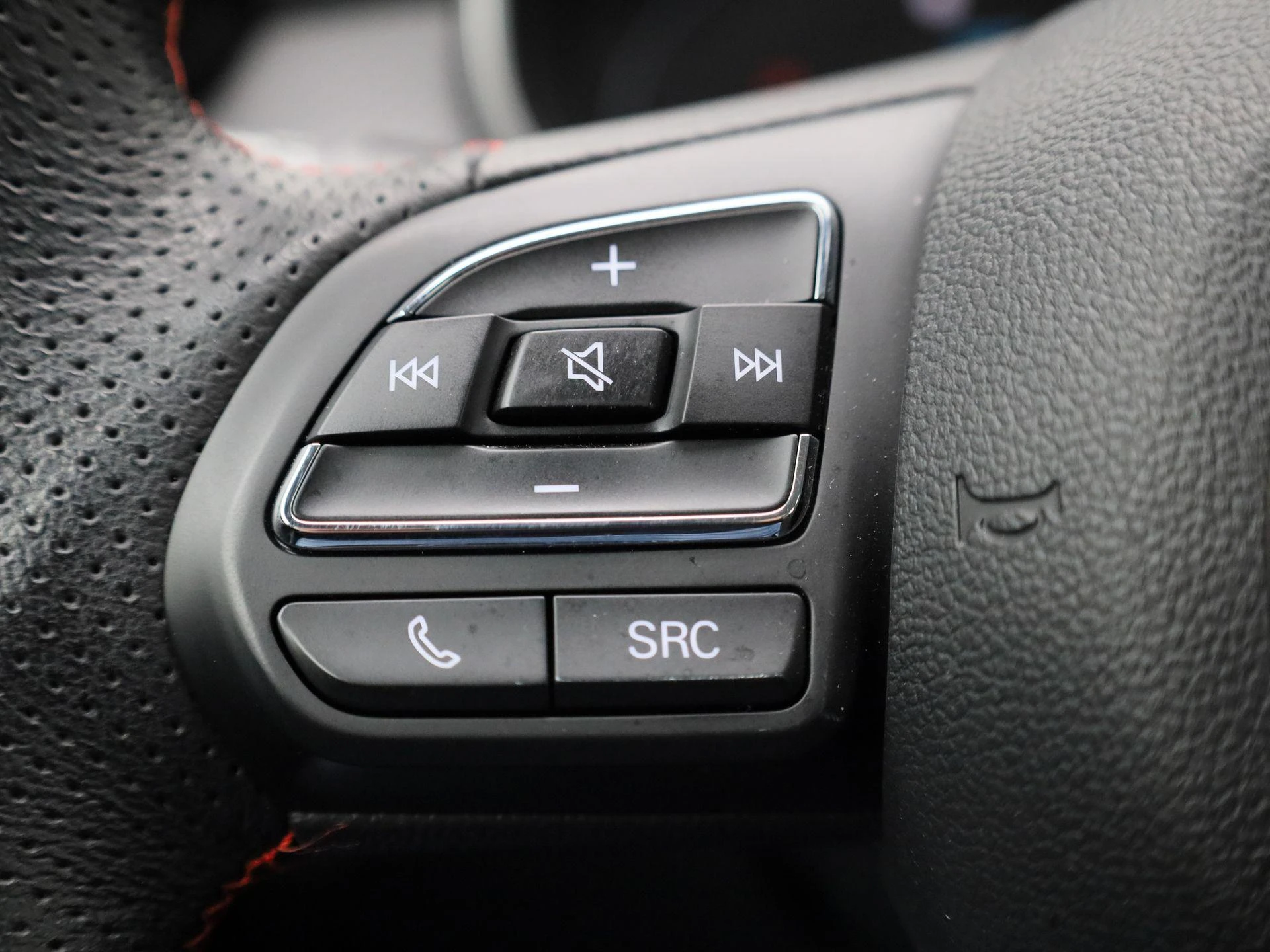MG-ZS EV-image-19