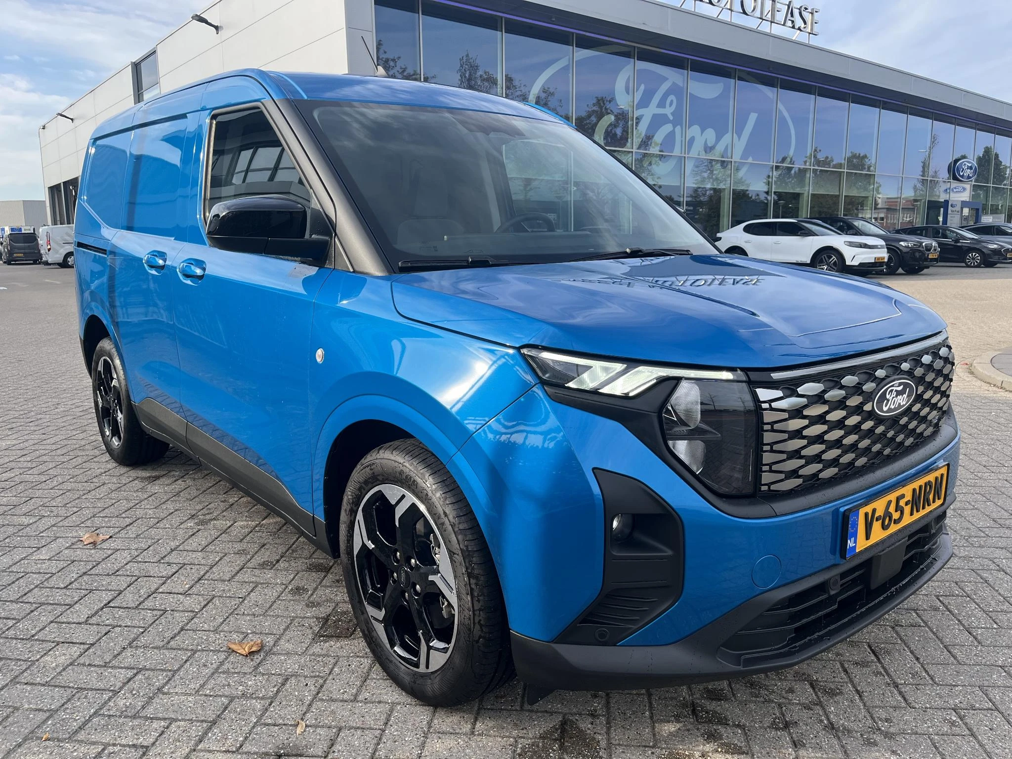 Ford-E-Transit-image-2