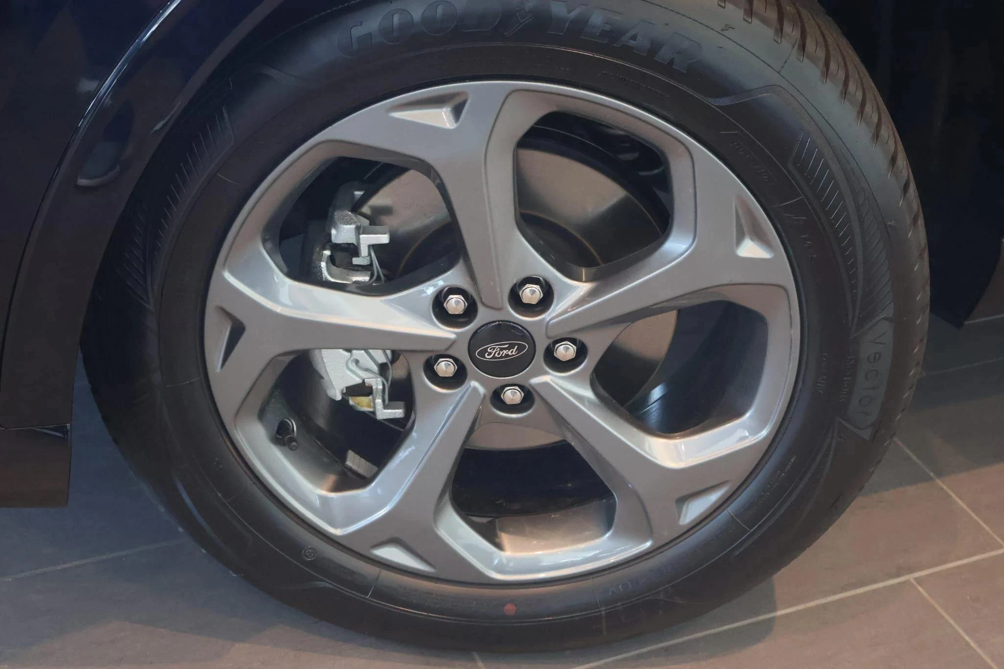 Ford-Kuga-image-15