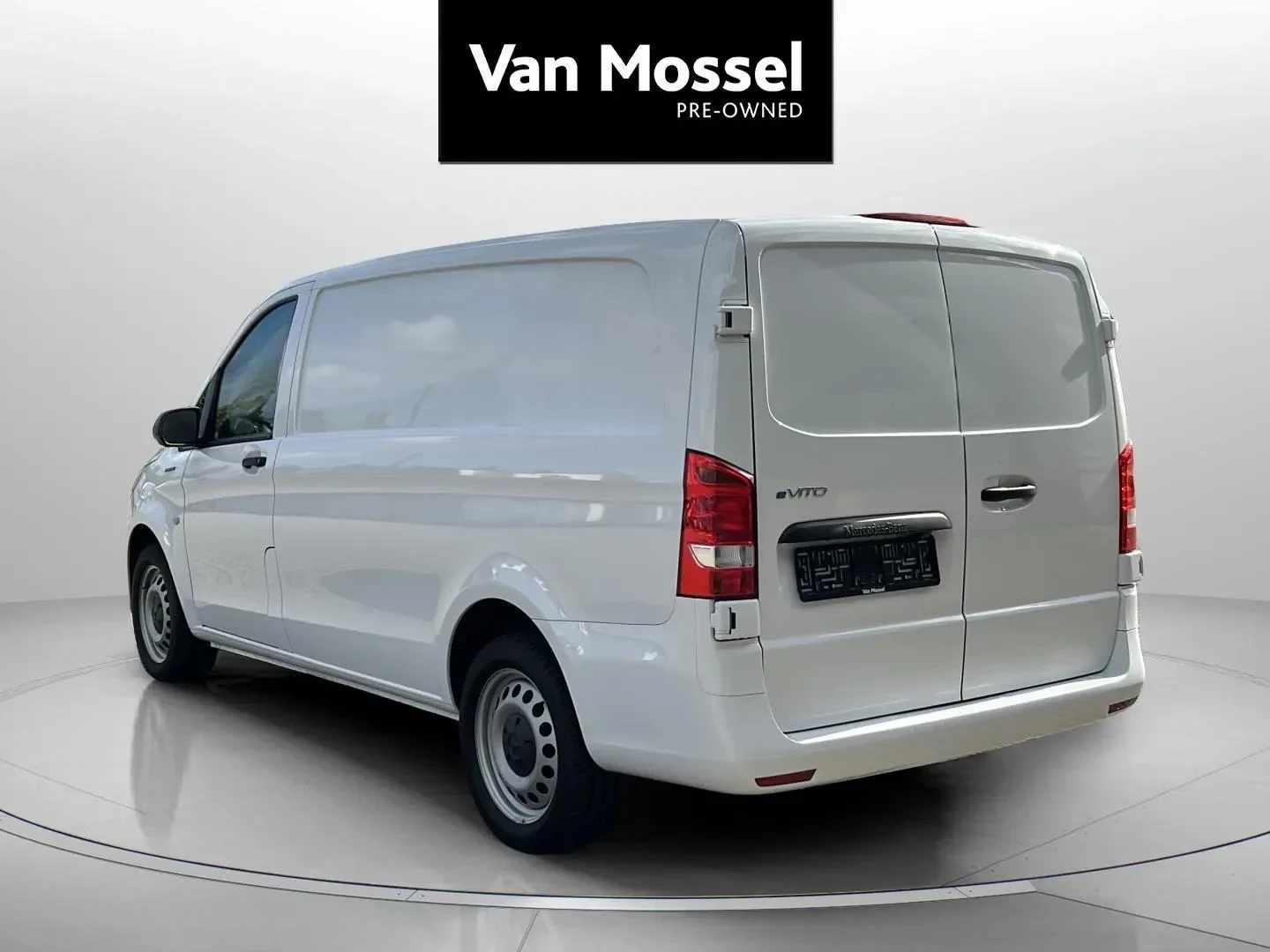 Mercedes-Benz-eVito-image-2