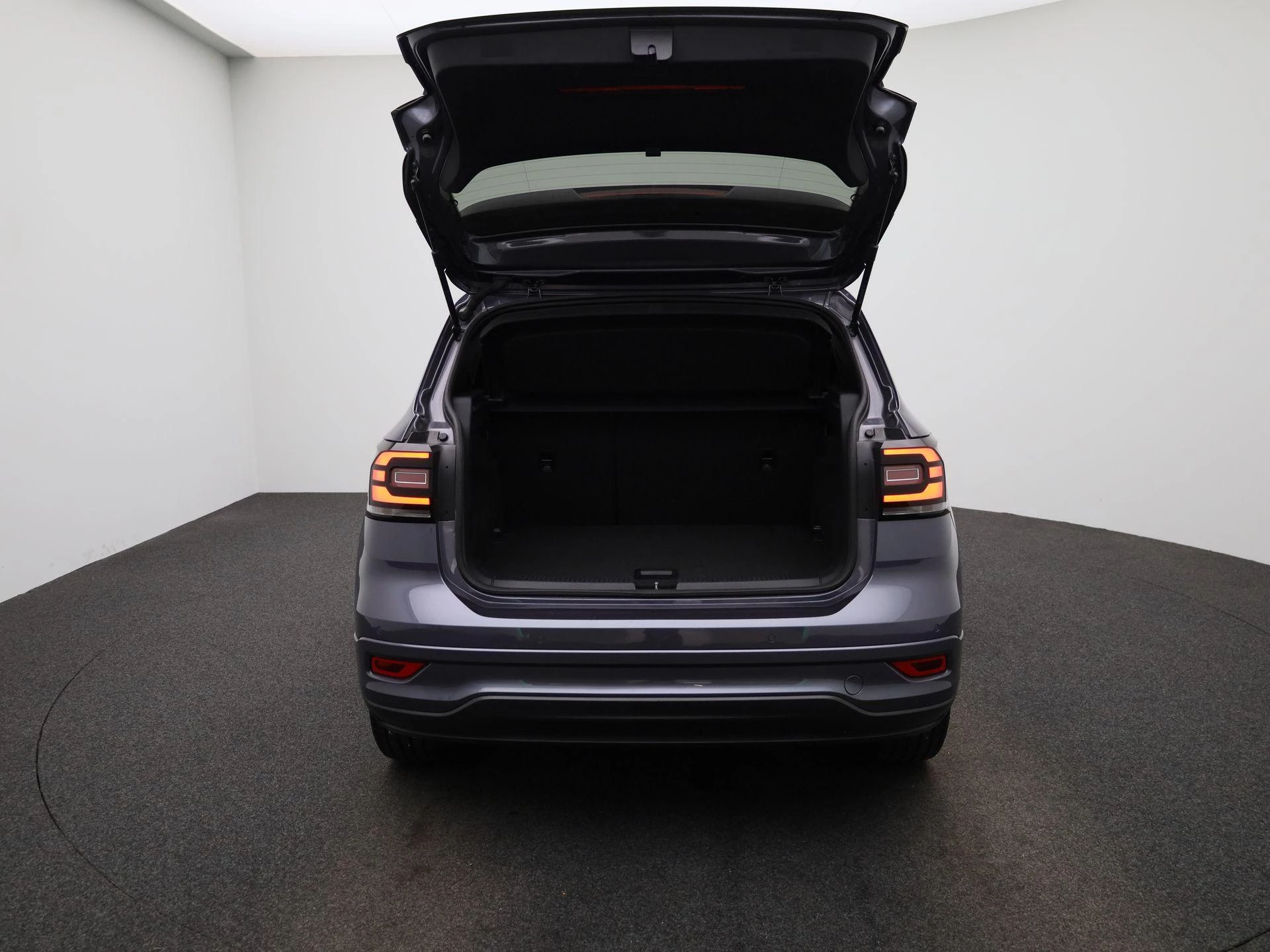 Volkswagen-T-Cross-image-10