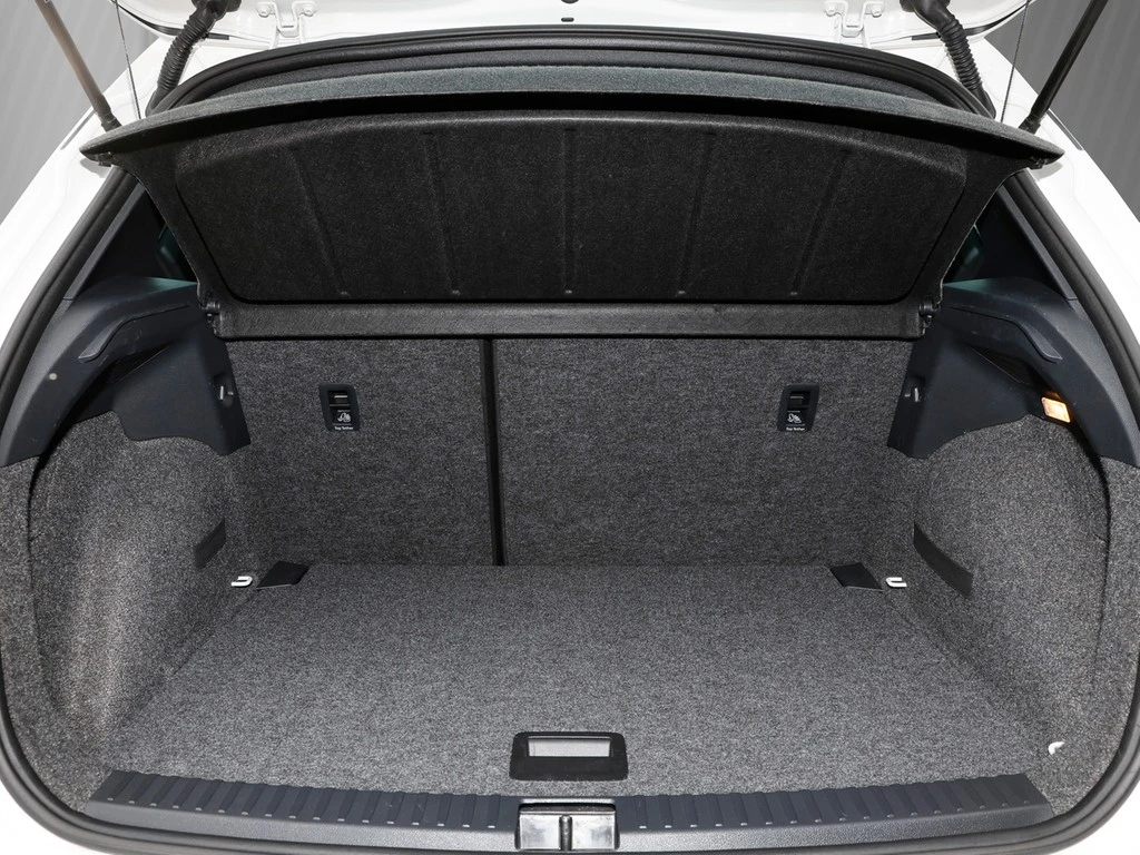 SEAT-Arona-image-5