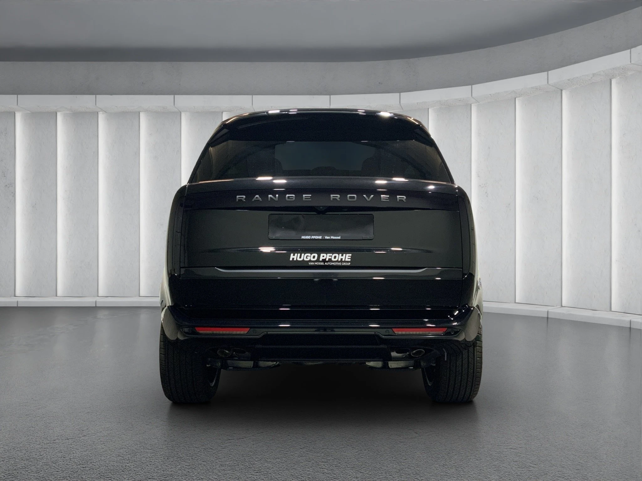 Land Rover-Range Rover-image-2