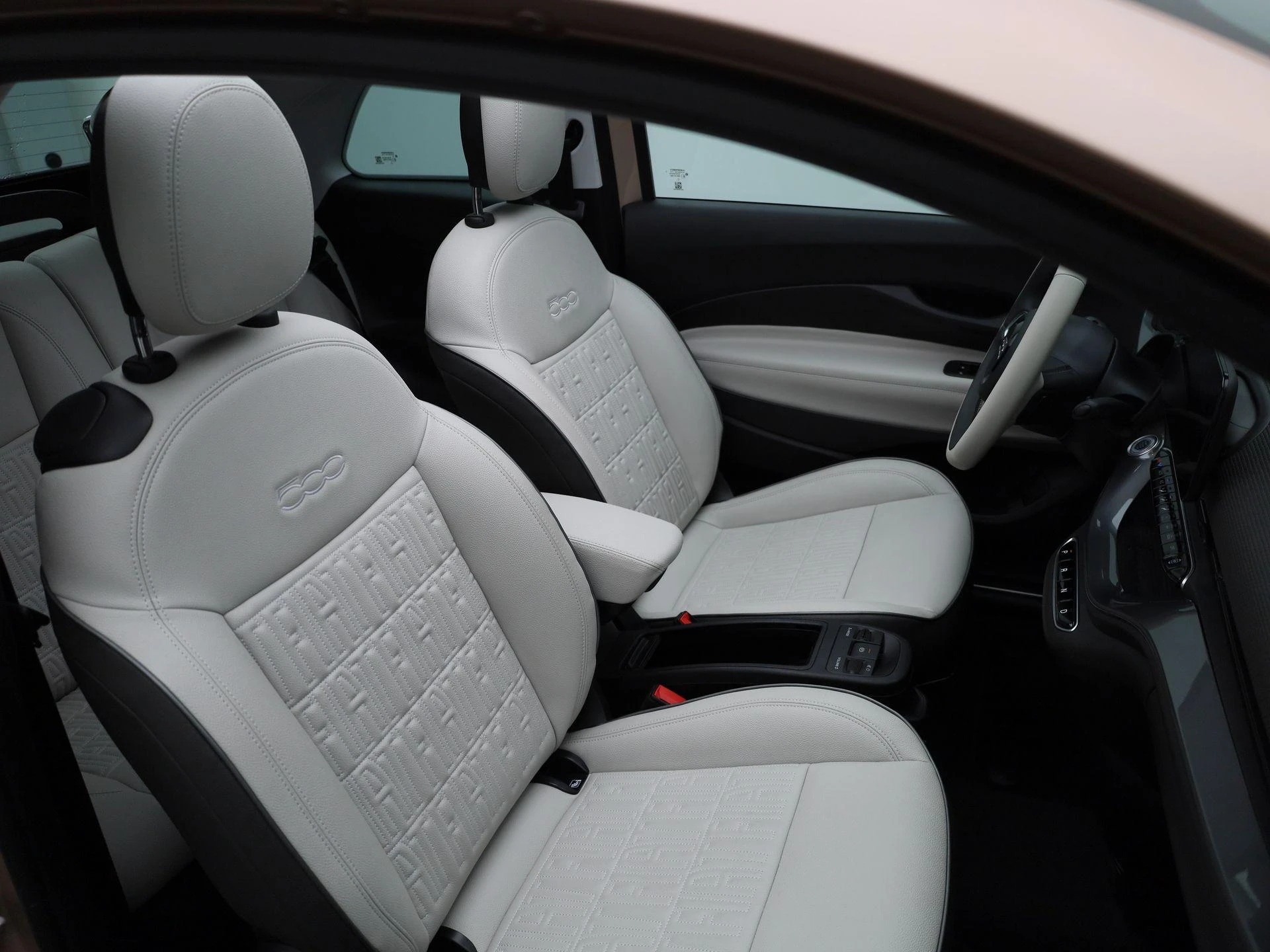 Fiat-500C-image-30