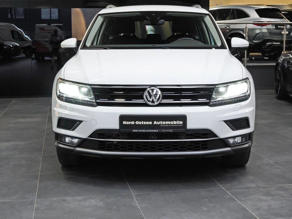Volkswagen-Tiguan-image-2