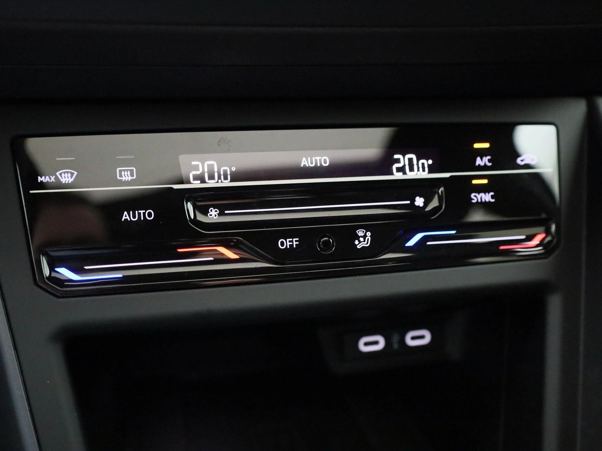 Volkswagen-Polo-image-21