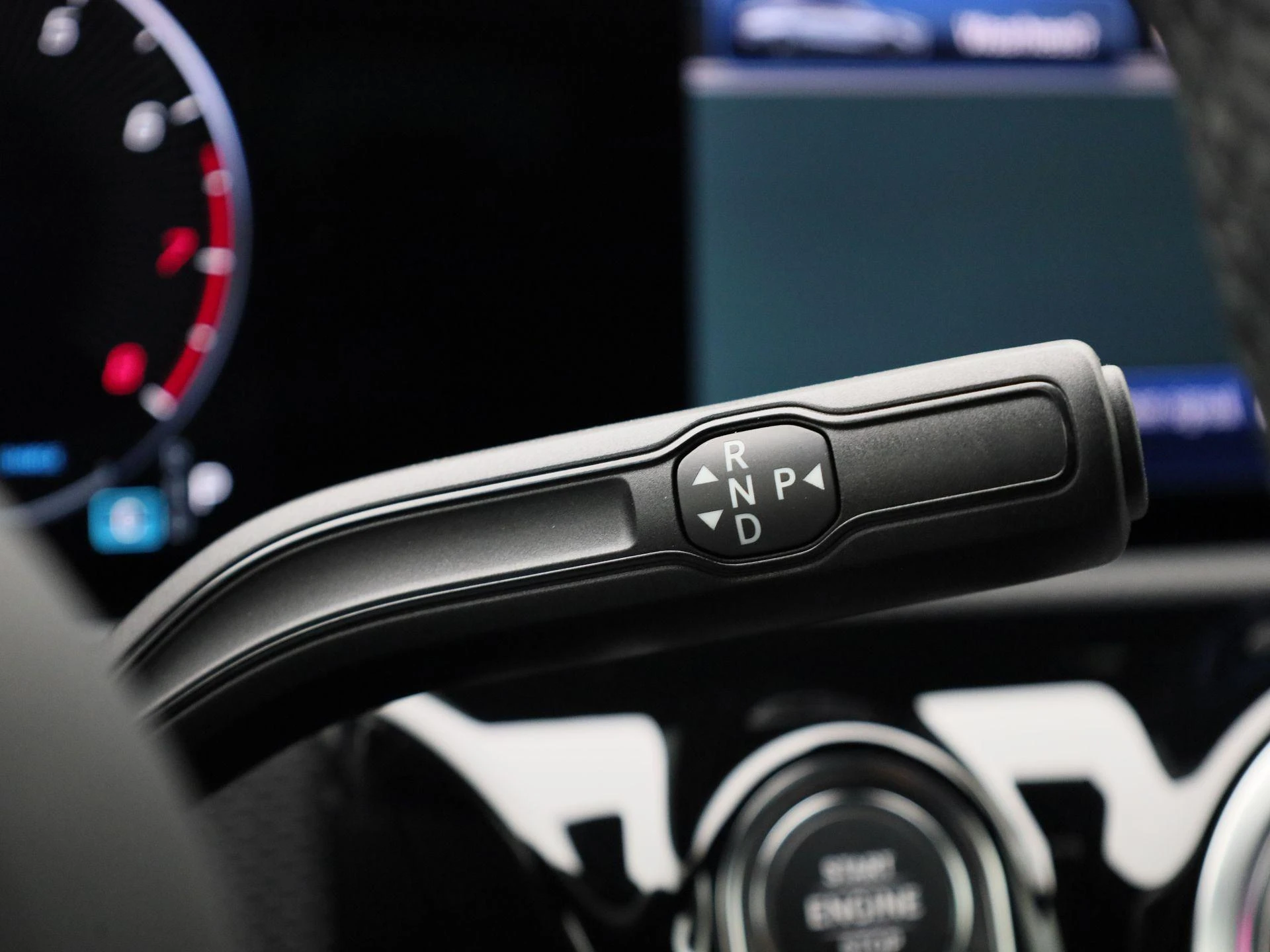Mercedes-Benz-CLA-image-17