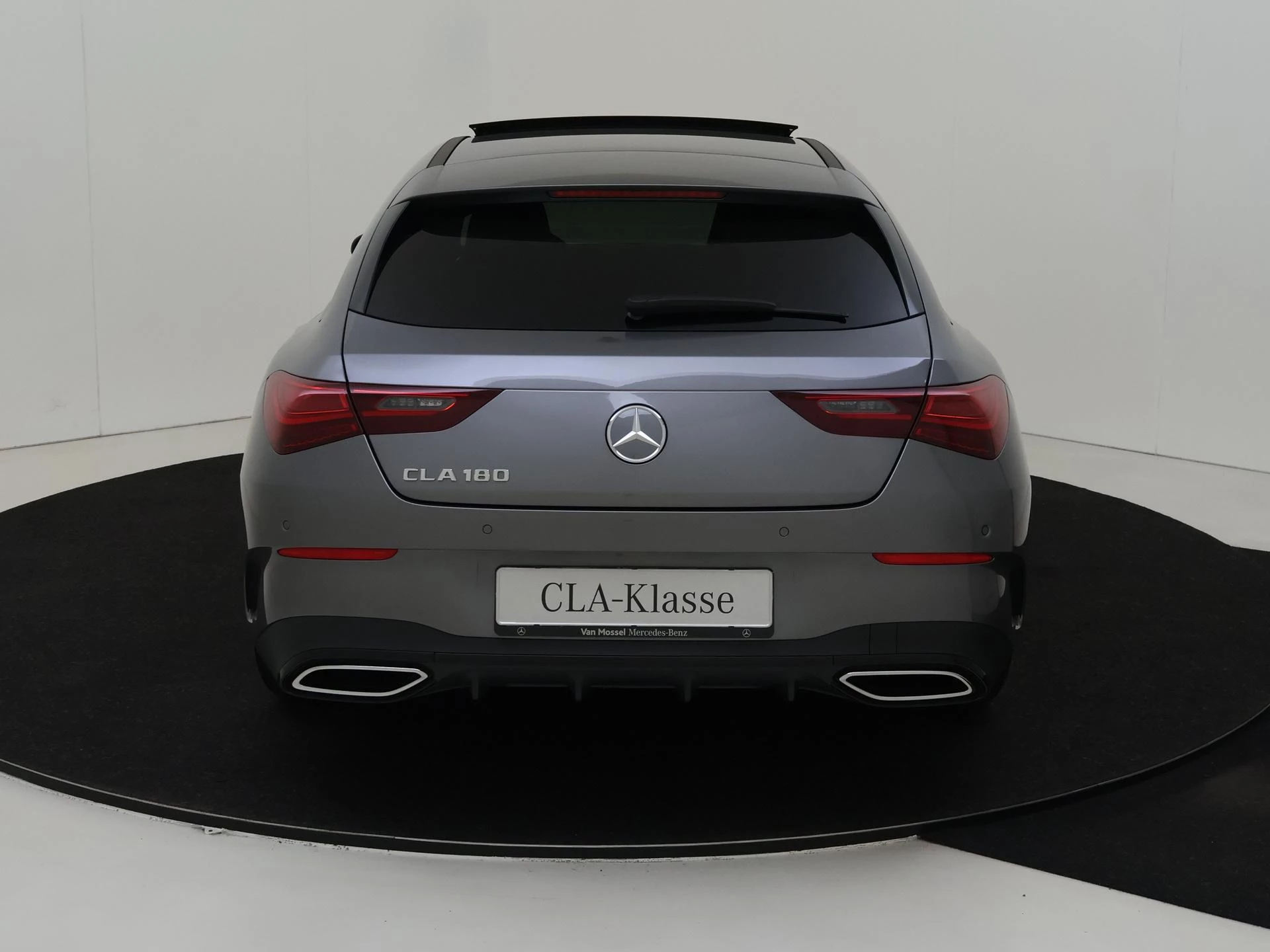 Mercedes-Benz-CLA-image-7