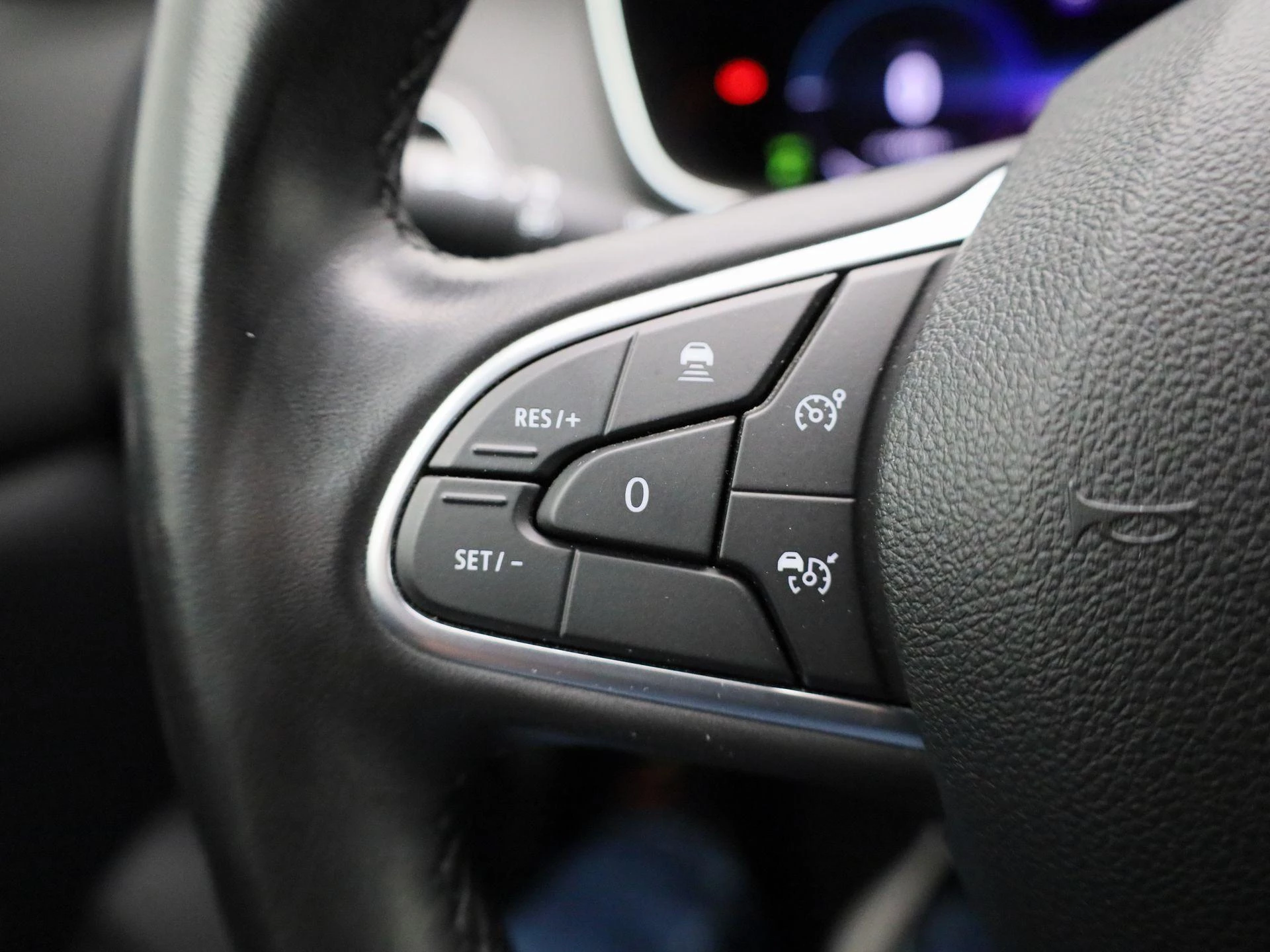 Renault-Megane E-Tech-image-18