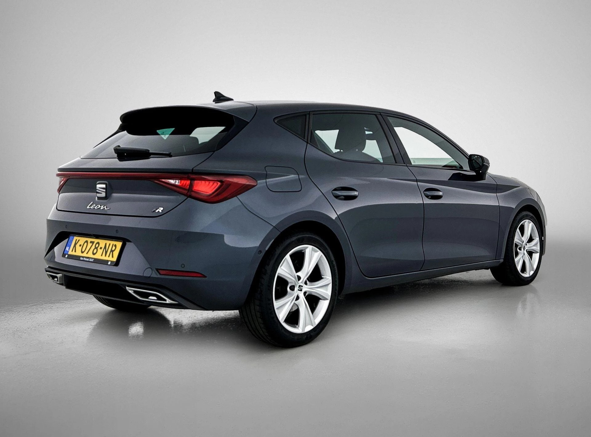 SEAT-Leon-image-3