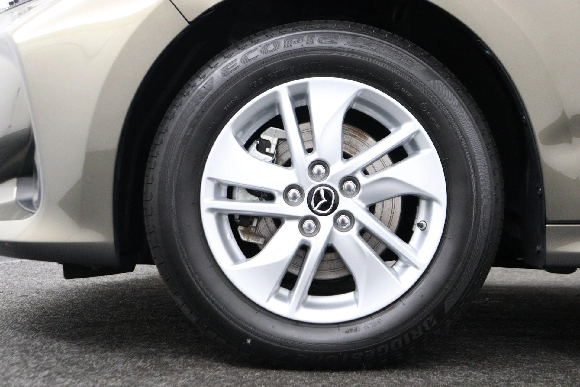 Mazda-2 Hybrid-image-29
