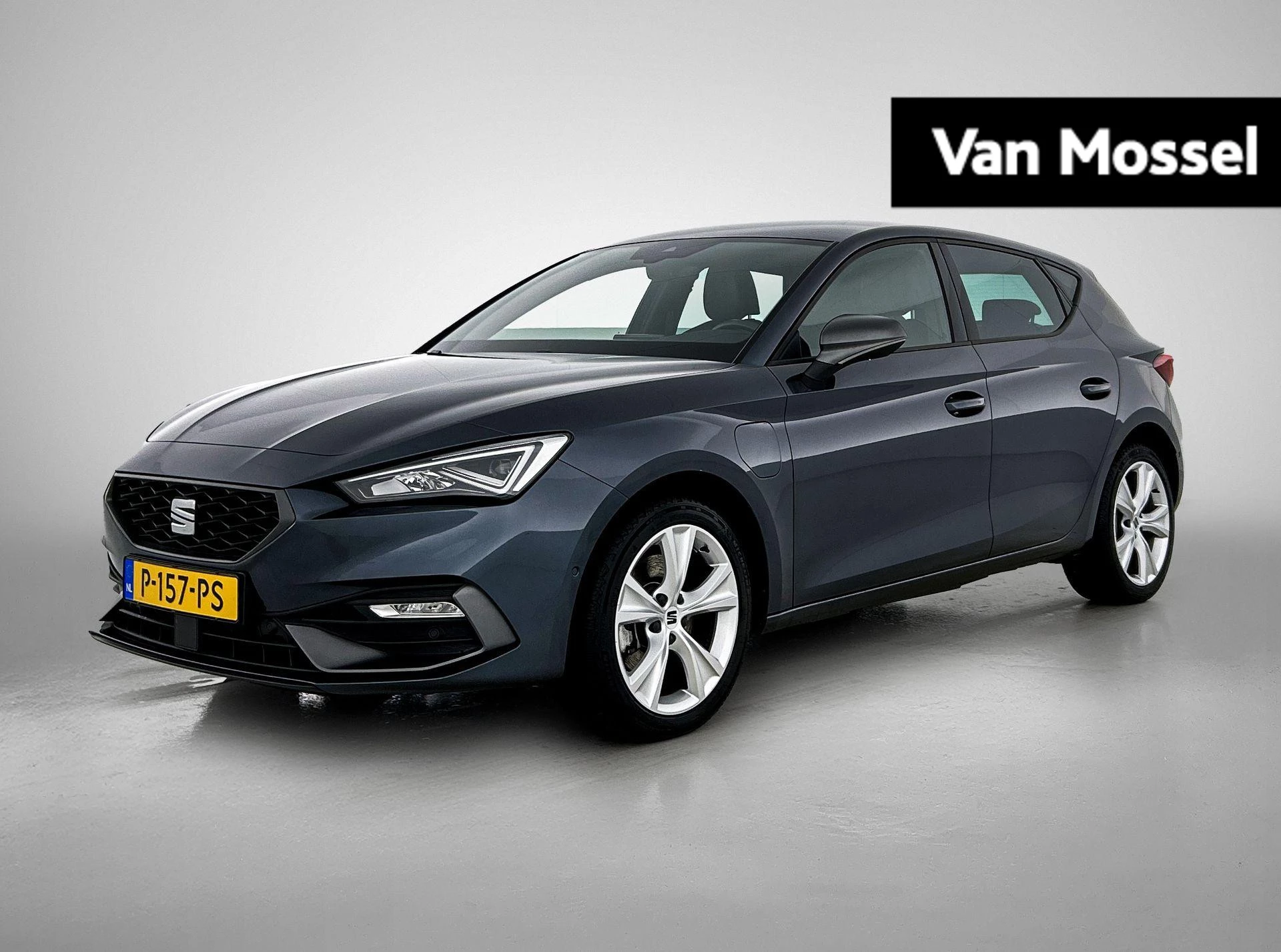 SEAT-Leon-image-0