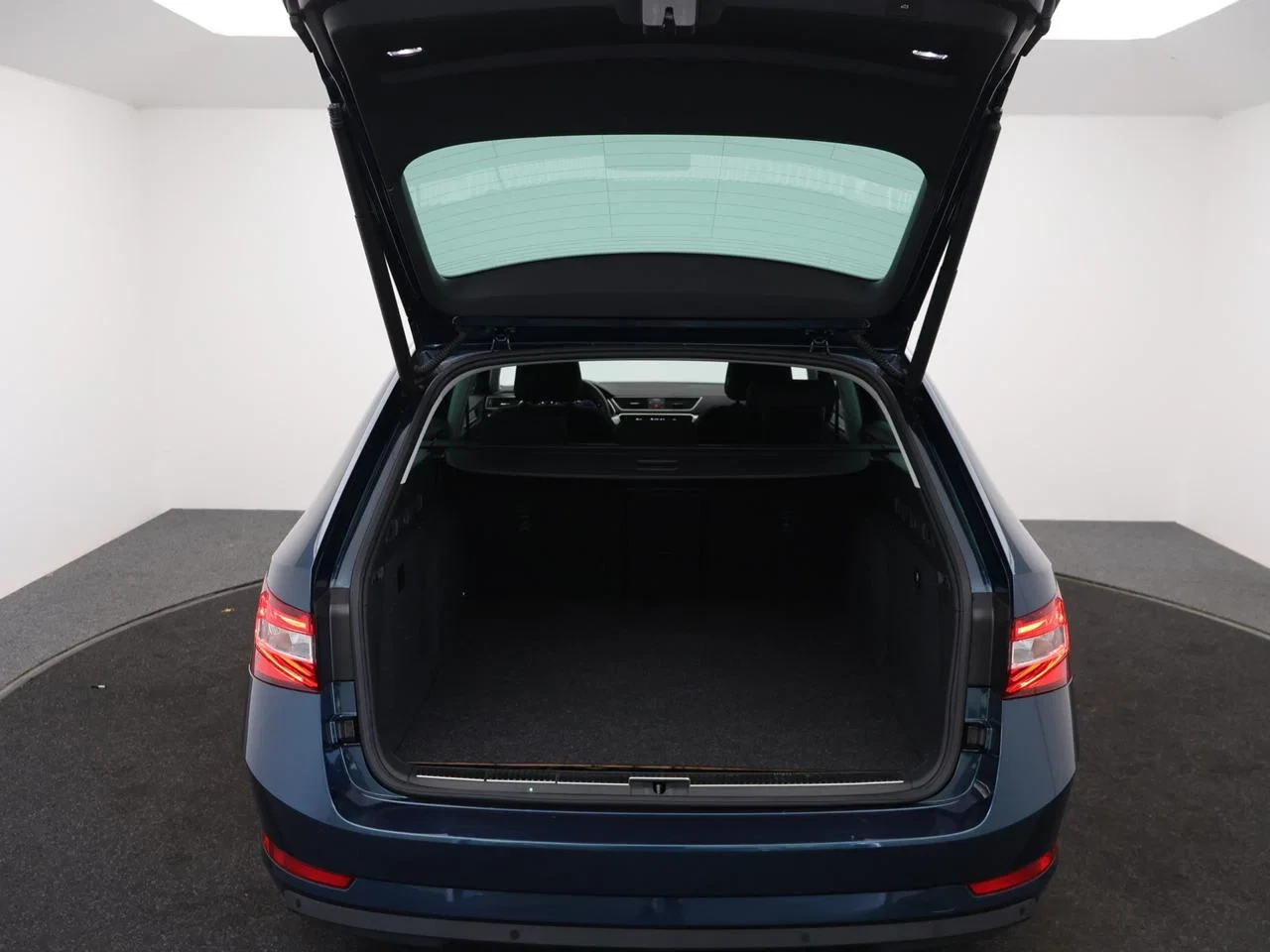 Škoda-Superb-image-23
