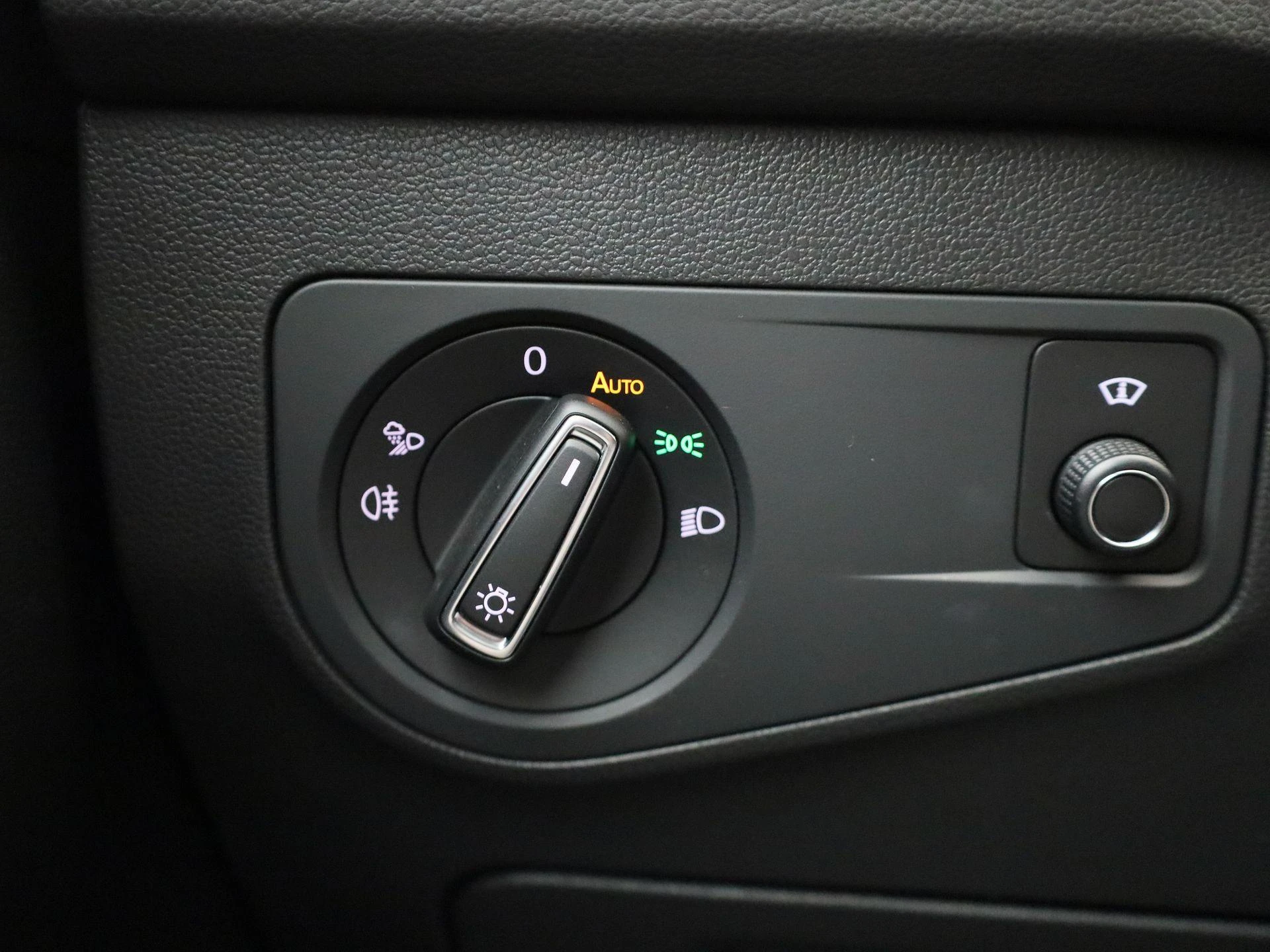 Volkswagen-Tiguan Allspace-image-25