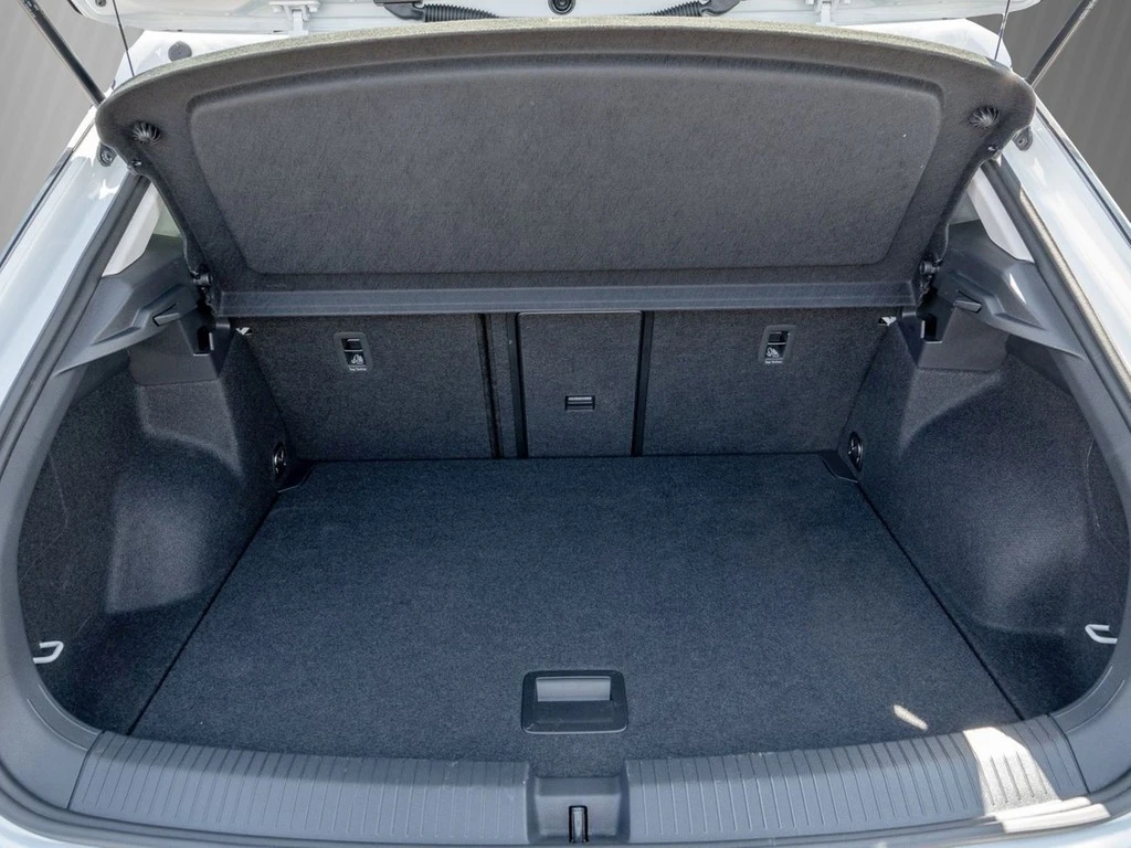 Volkswagen-T-Roc-image-5