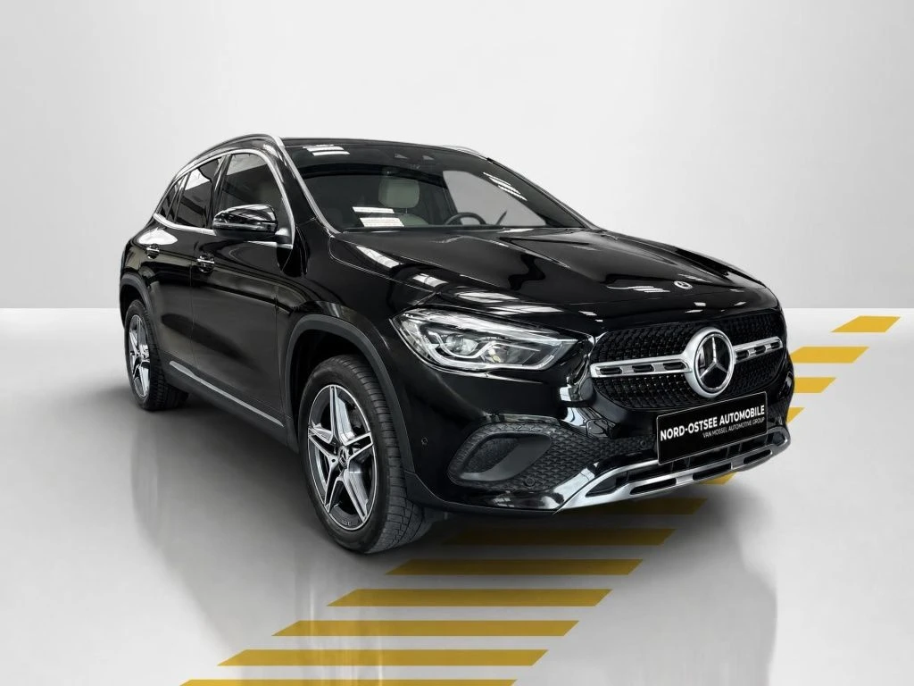 Mercedes-Benz-GLA 200 d-image-17
