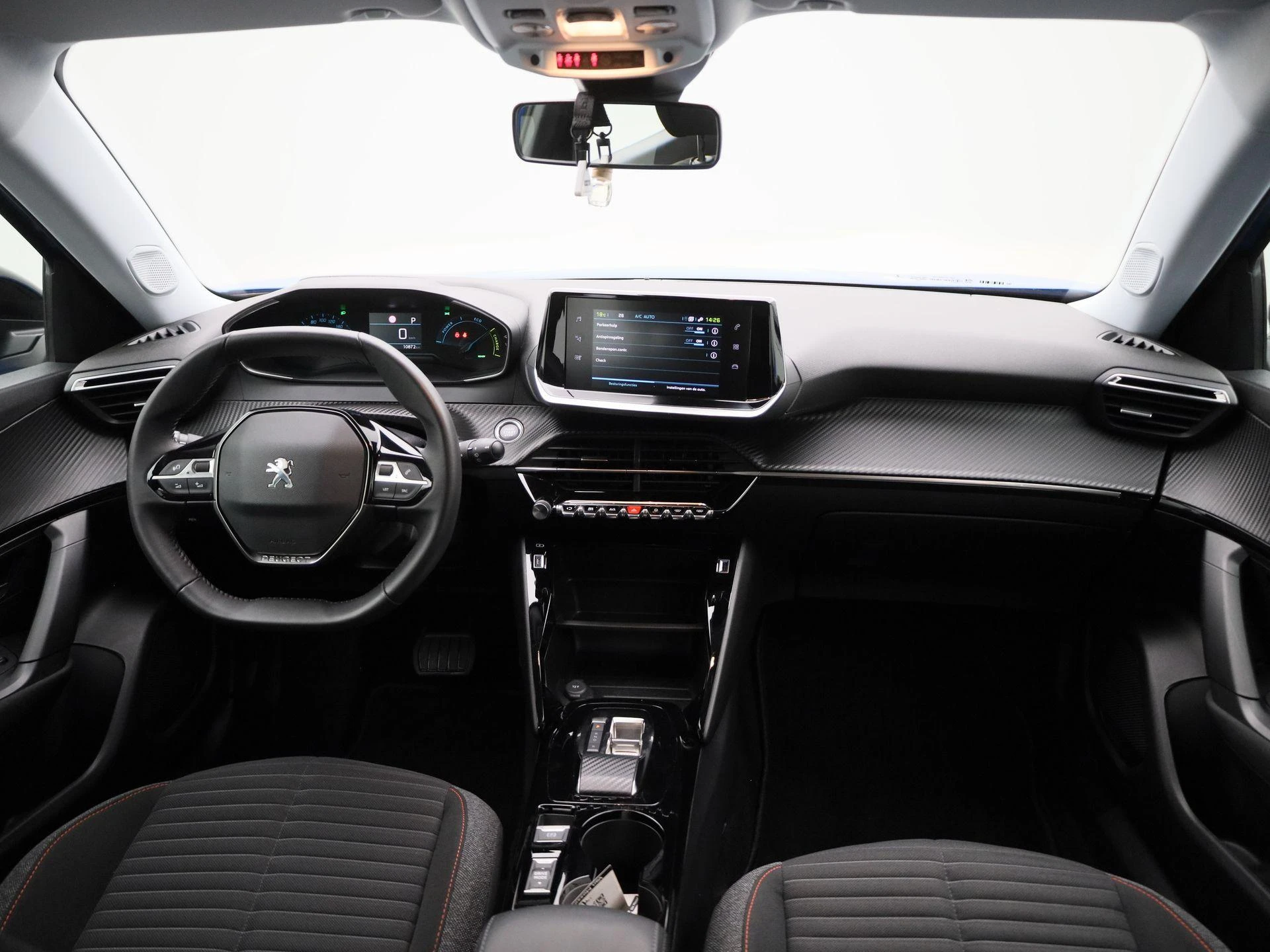Peugeot-e-2008-image-34