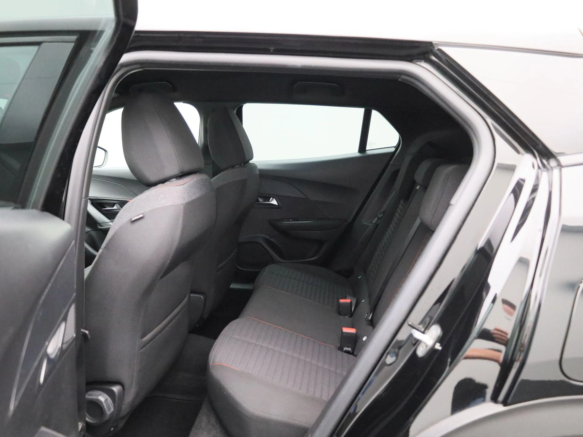 Peugeot 2008 - 10