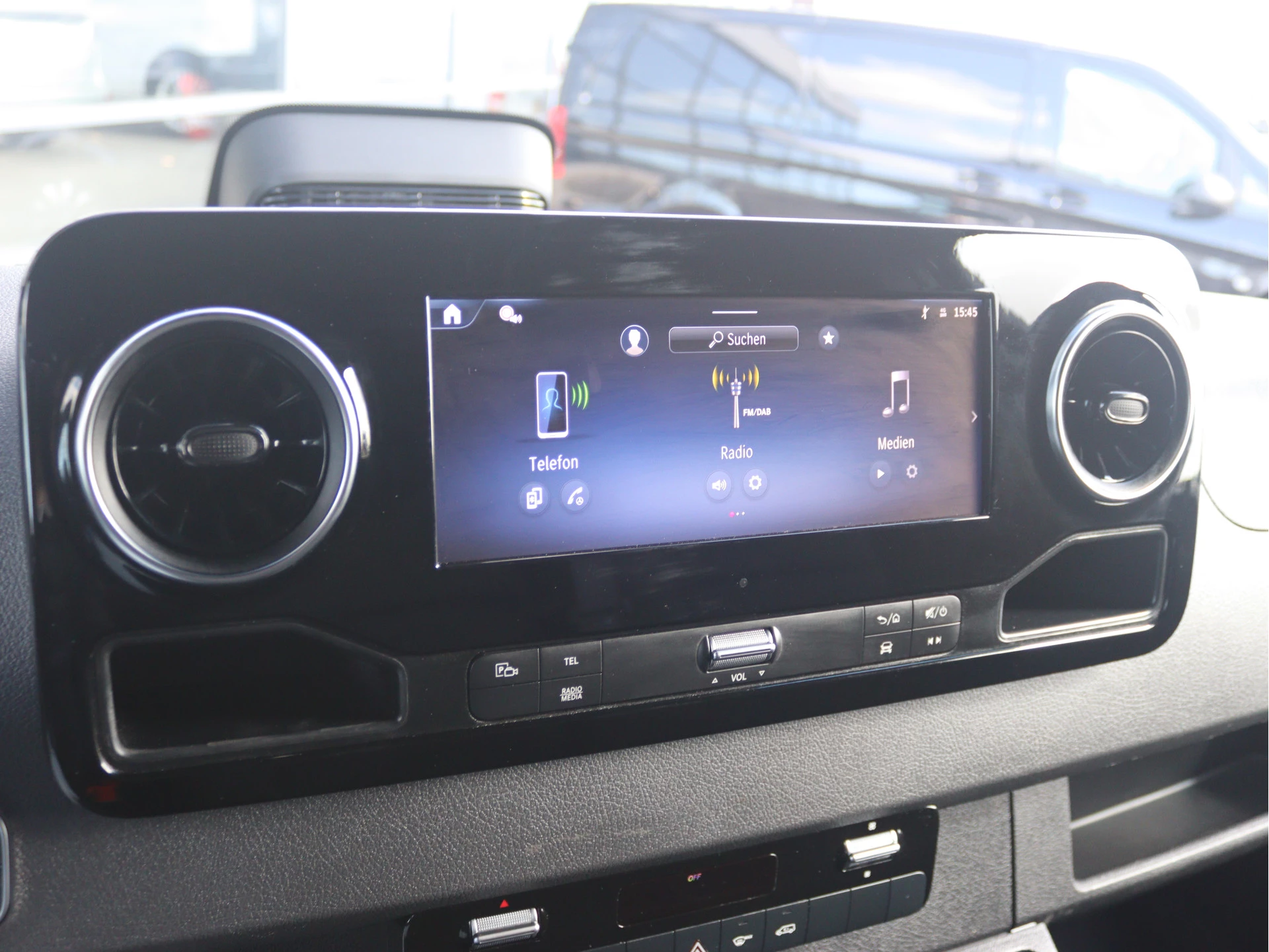 Mercedes-Benz-Sprinter-image-7
