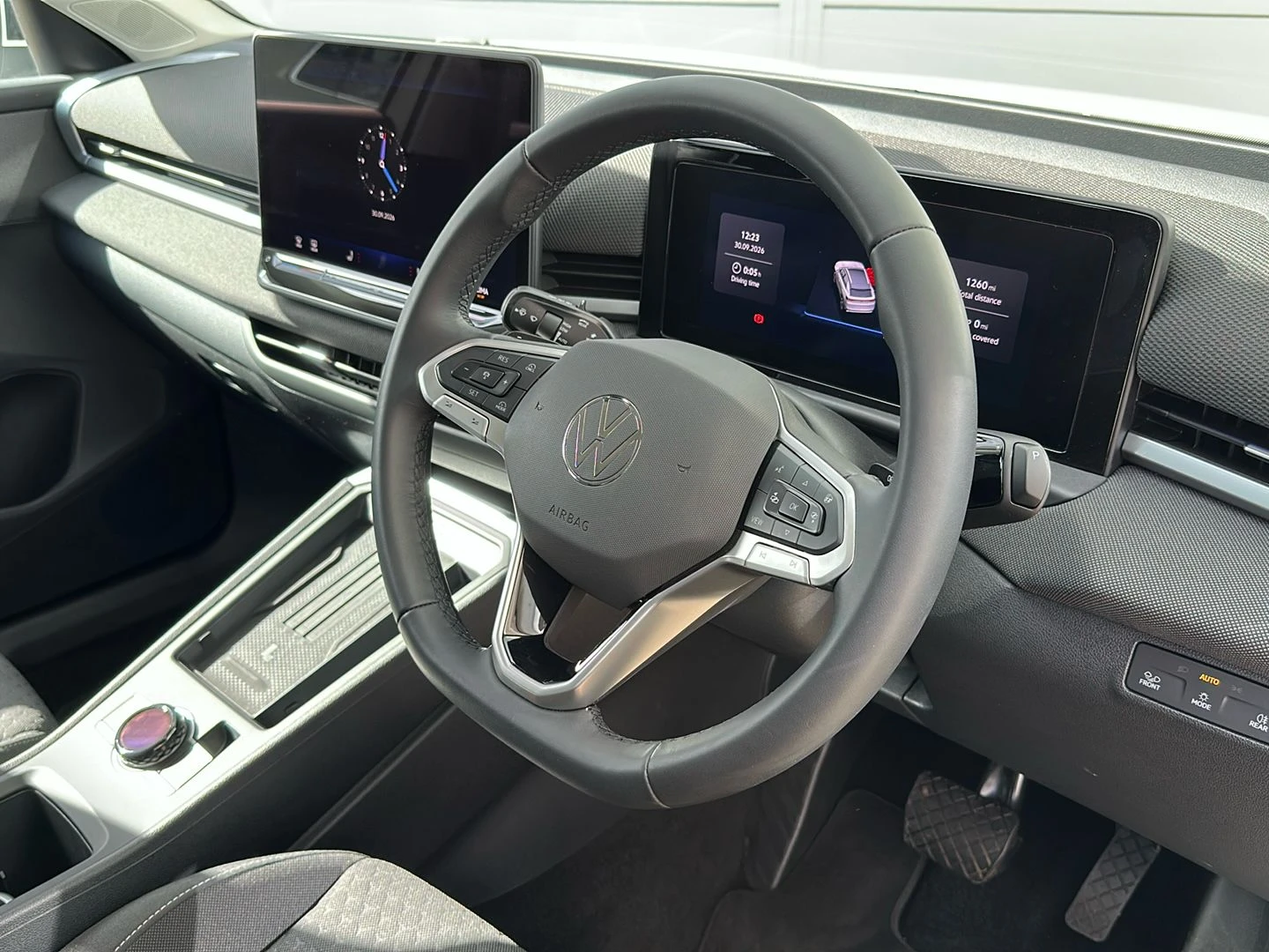 Volkswagen-T-Roc-image-19