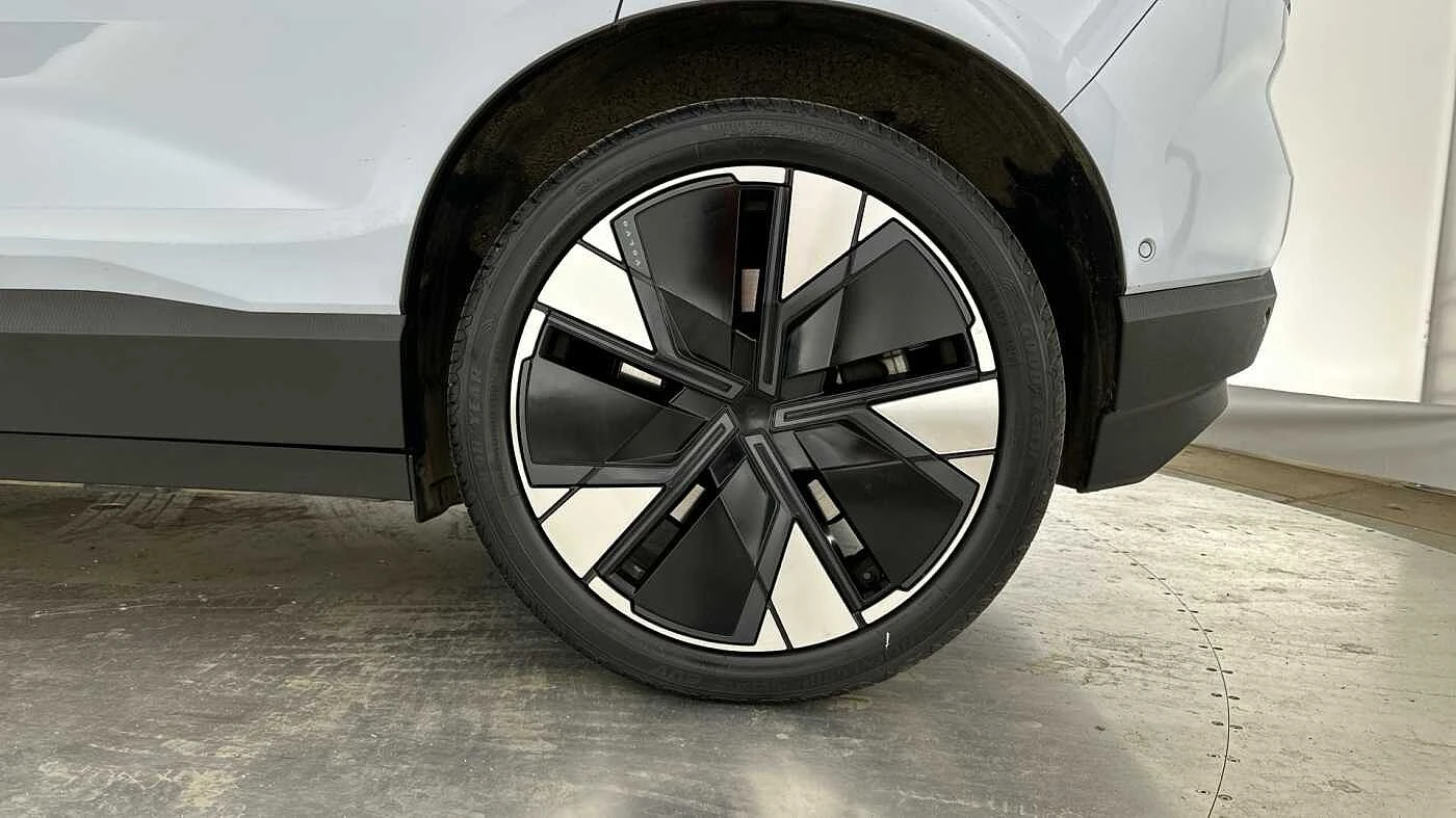 Volvo-EX30-image-15