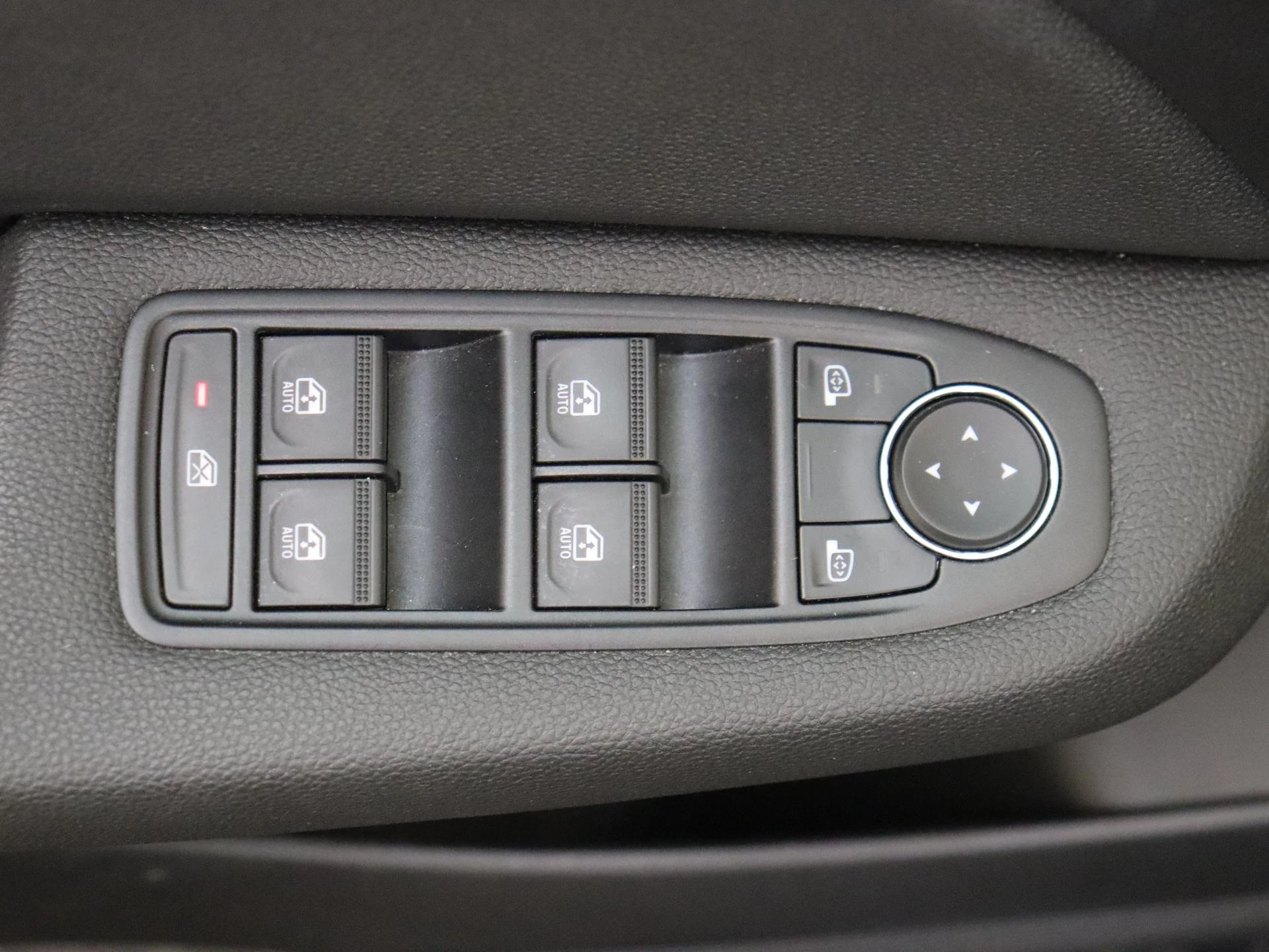 Renault-Clio-image-22