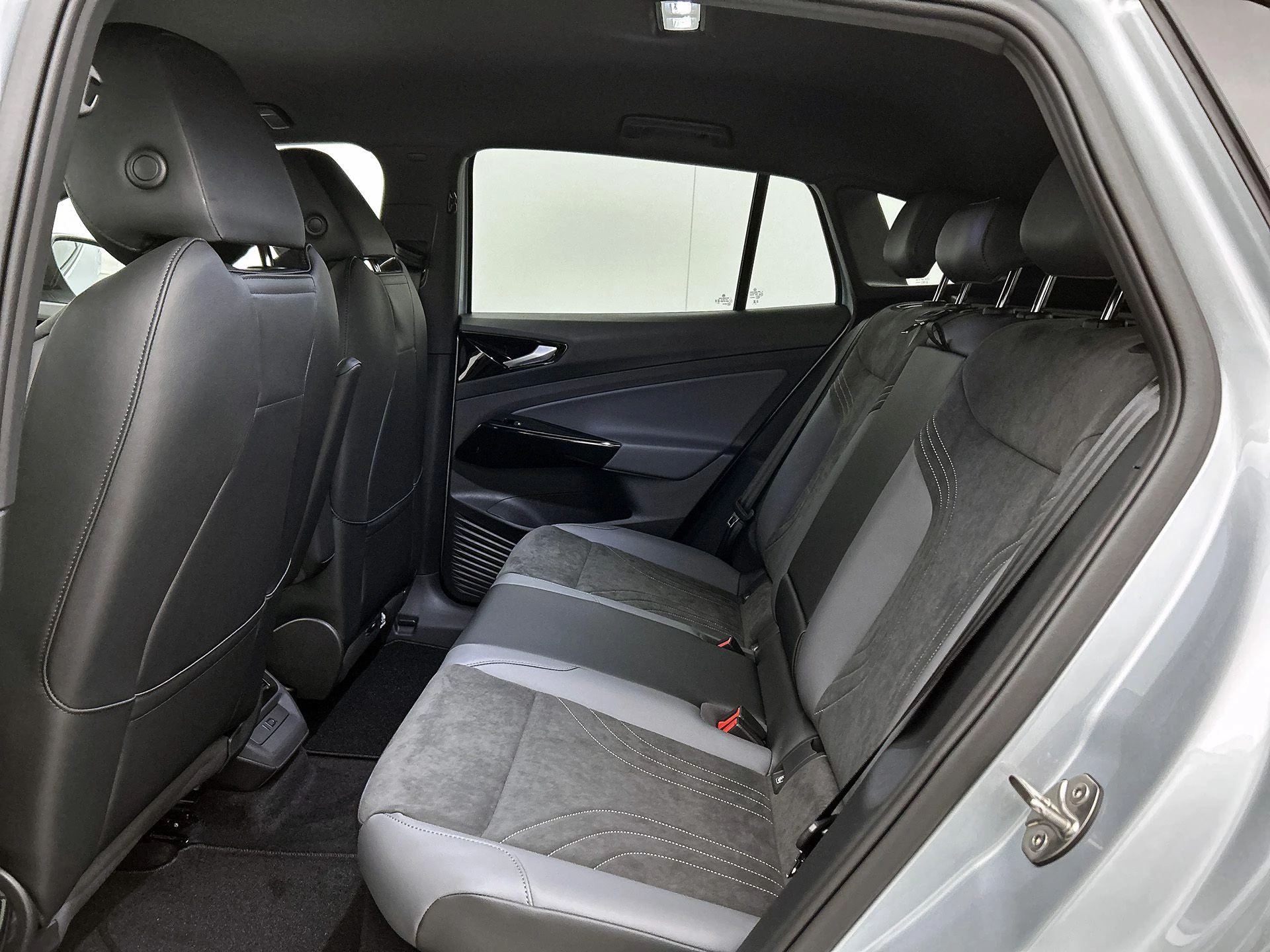 Volkswagen-ID.4-image-26