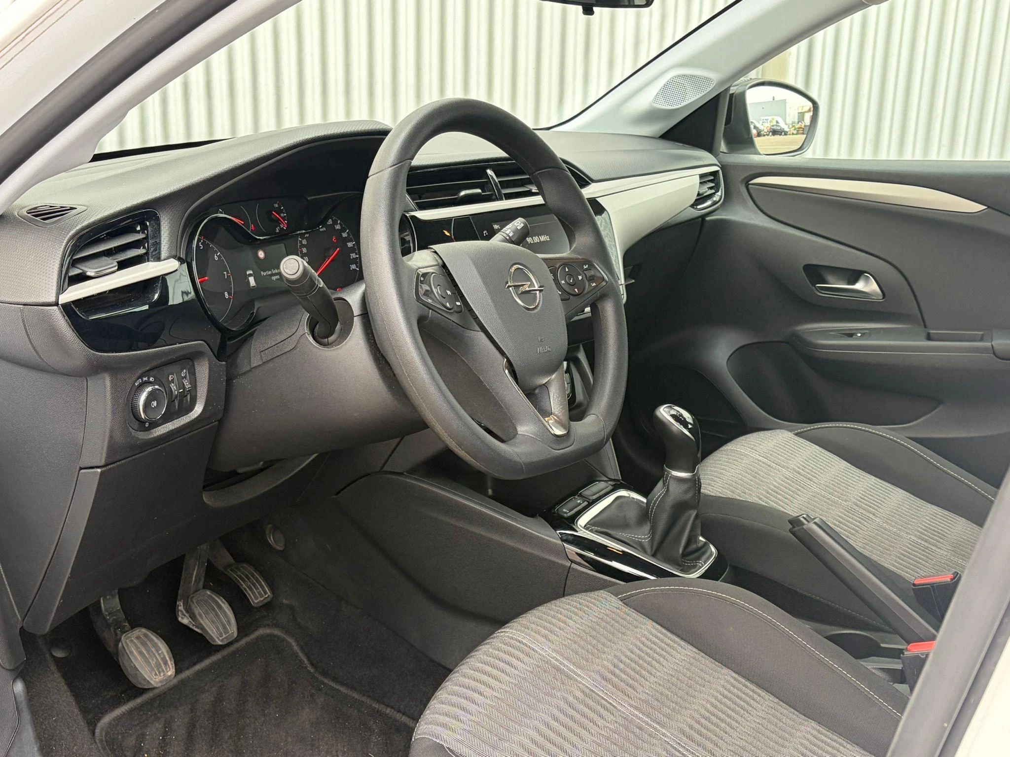 Opel-Corsa-image-7