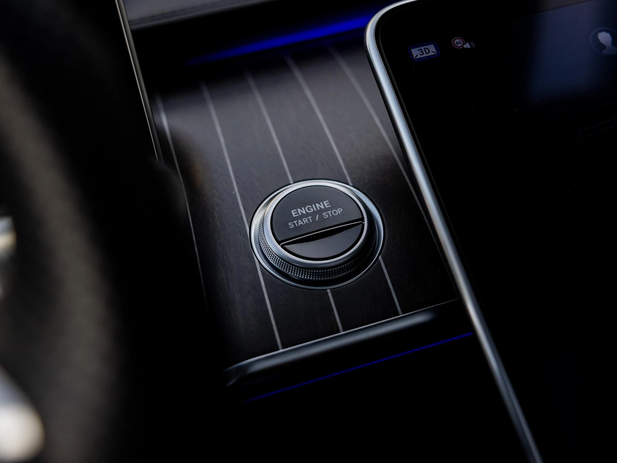 Mercedes-Benz-S-Klasse-image-40