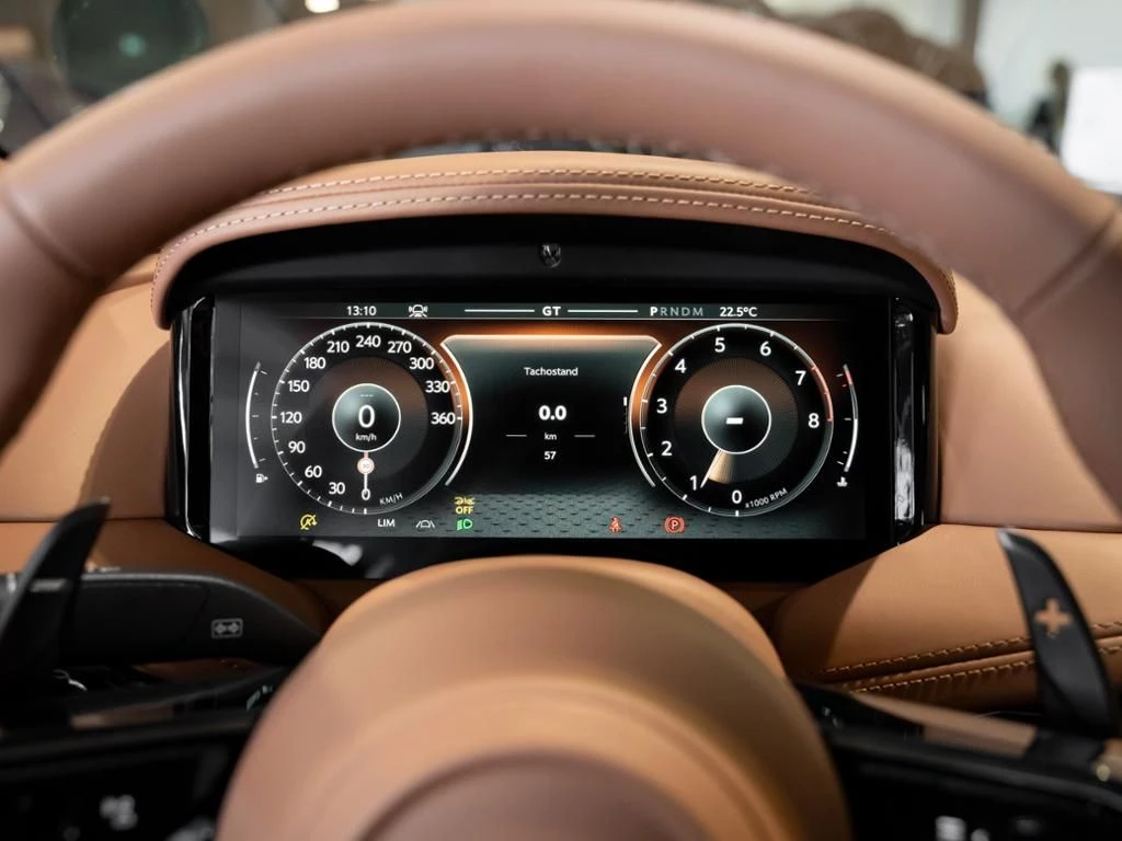 Aston Martin DB12 Coupe Aston Martin Hamburg