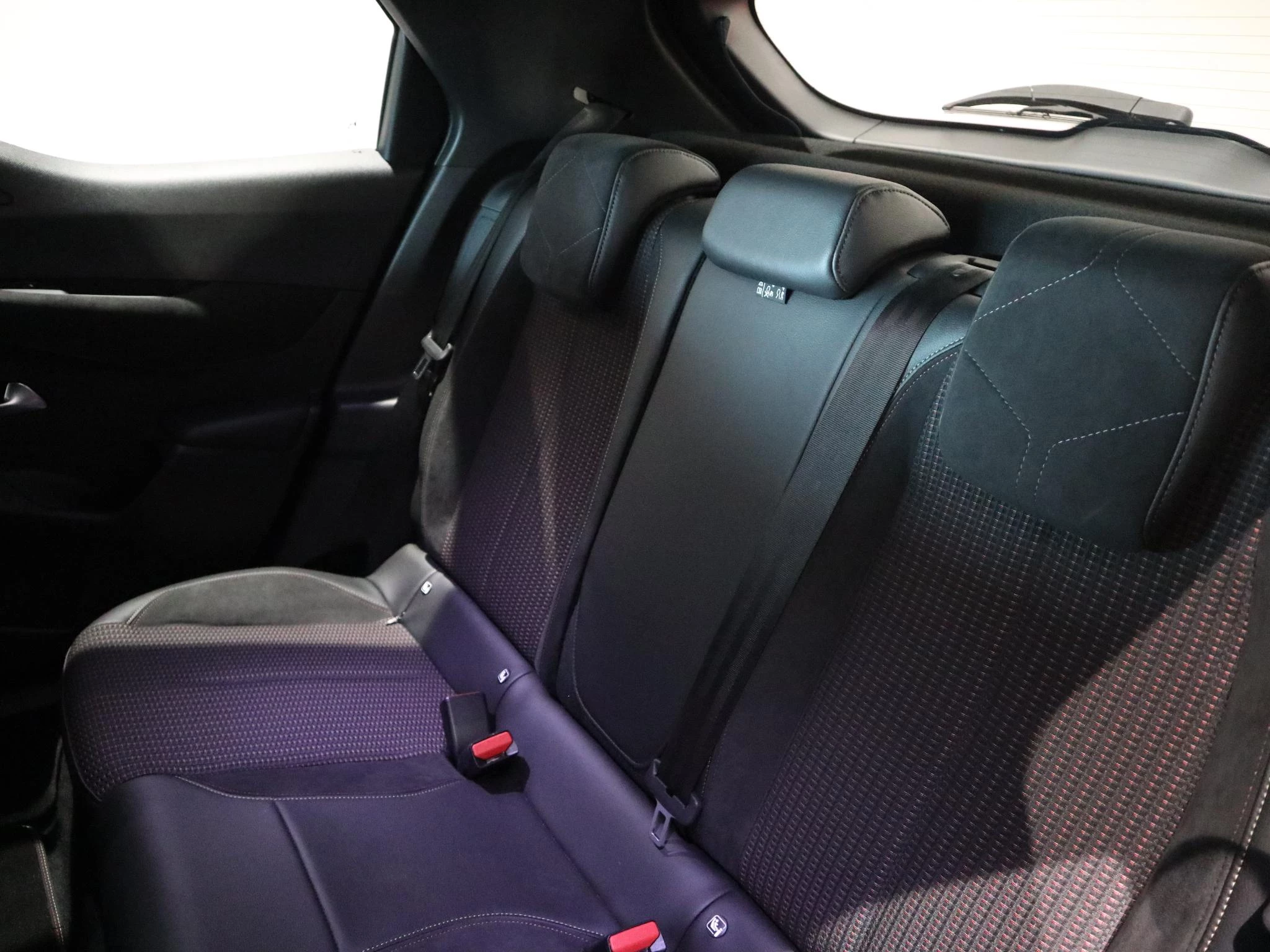 DS DS 3 Crossback E-Tense Performance Line+