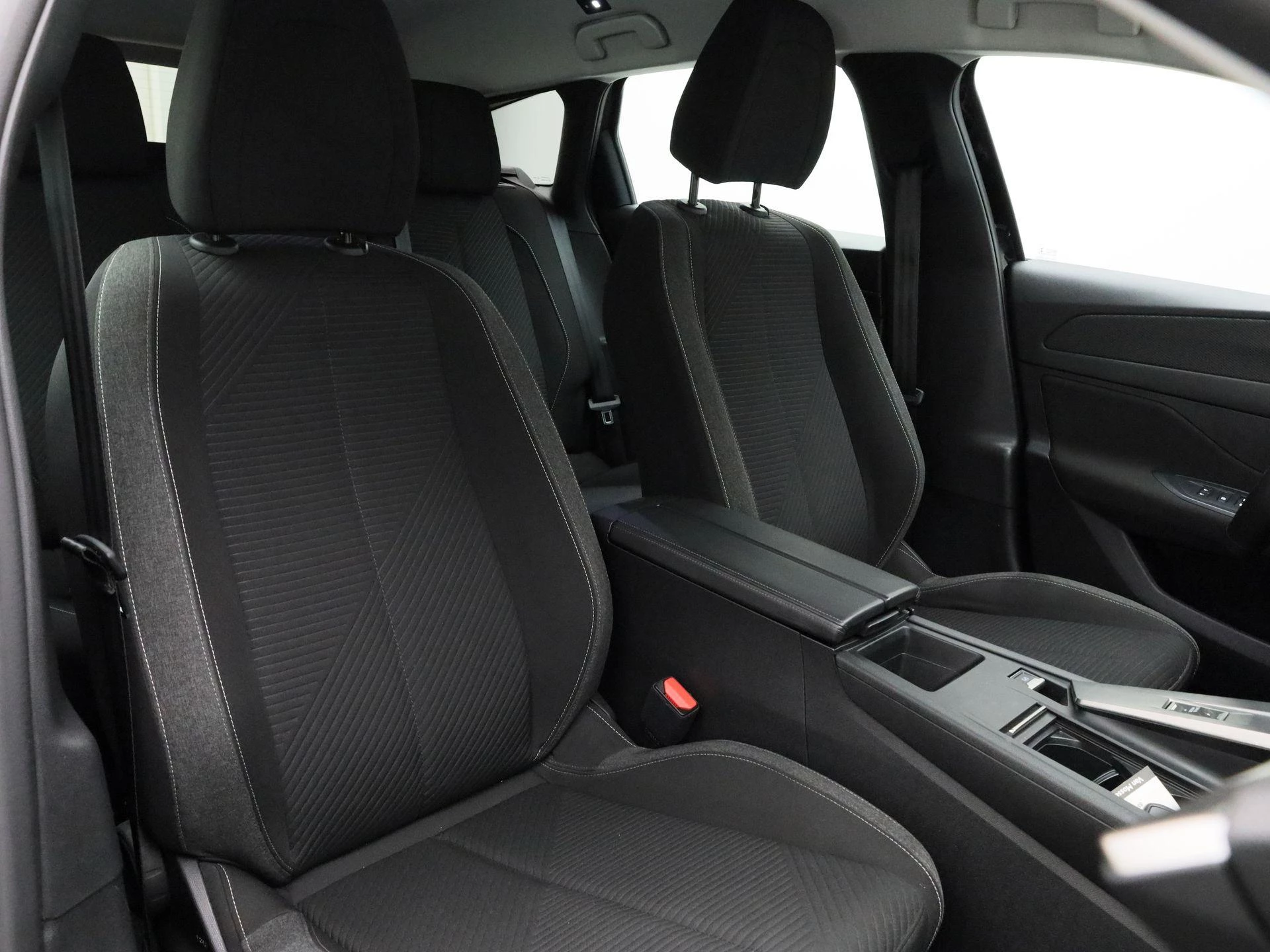 Peugeot-308-image-30